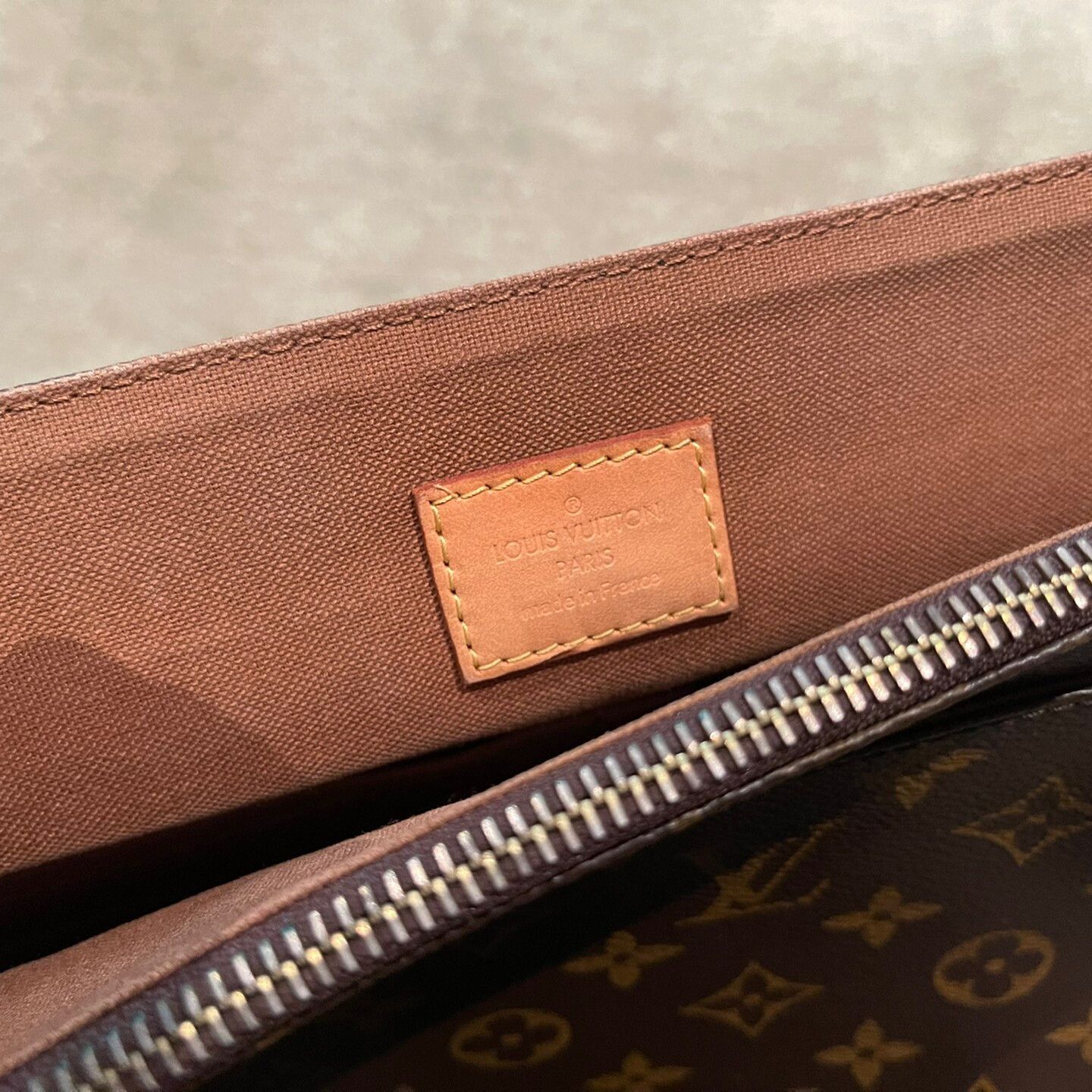 Louis Vuitton louis vuitton brown messenger bag for men Size ONE SIZE - 3 Thumbnail