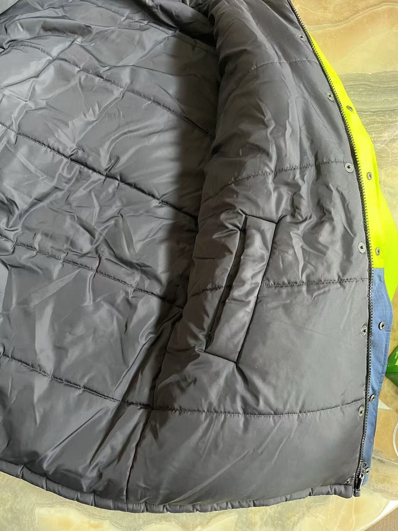 Balenciaga Balenciaga Oversized Double-Sided Down Jacket Size US L / EU 52-54 / 3 - 9 Thumbnail