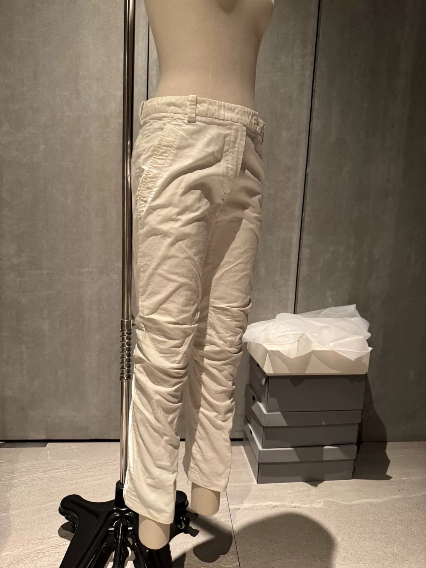 Ann Demeulemeester unique white pleated denim trousers Size US 31 - 3 Thumbnail