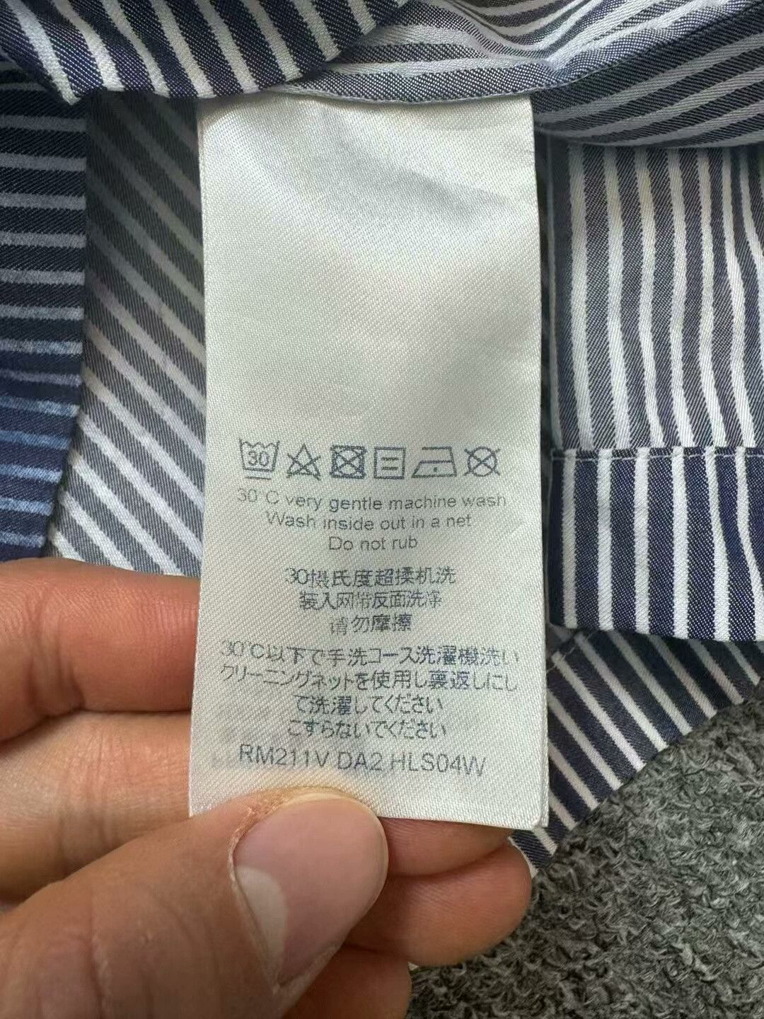Louis Vuitton Louis Vuitton Blue Striped Watercolor Logo Shirt Size US S / EU 44-46 / 1 - 3 Thumbnail