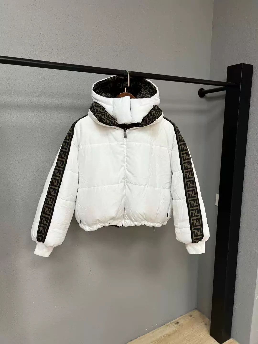 Fendi Fendi Double-Sided Printed Down Jacket Size US M / EU 48-50 / 2 - 3 Thumbnail