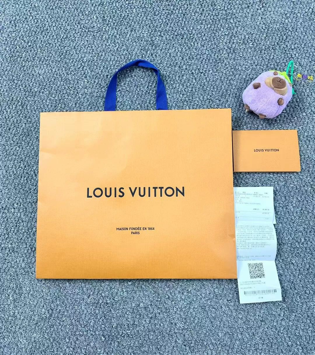 Louis Vuitton louis vuitton teddy logo hooded jacket Size M / US 6-8 / IT 42-44 - 6 Thumbnail