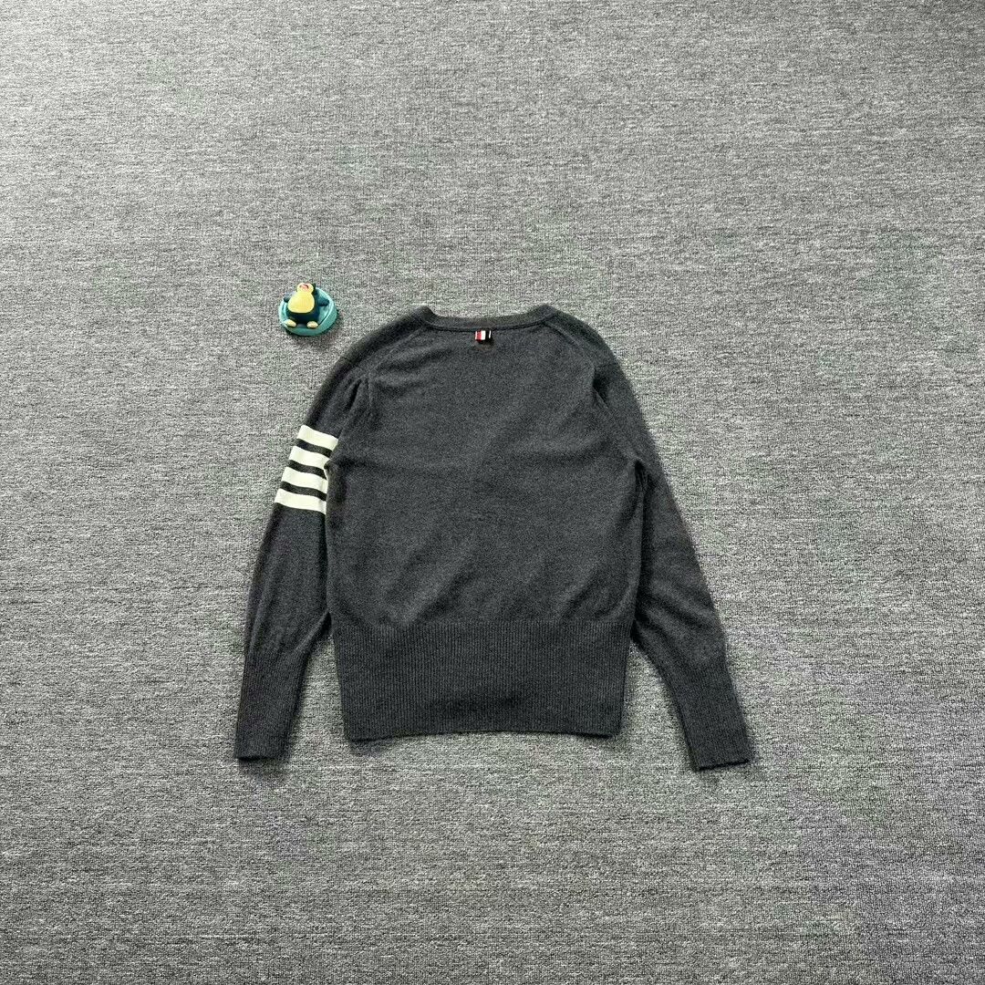 Thom Browne thom browne gray white stripe cashmere cardigan Size US S / EU 44-46 / 1 - 2 Thumbnail