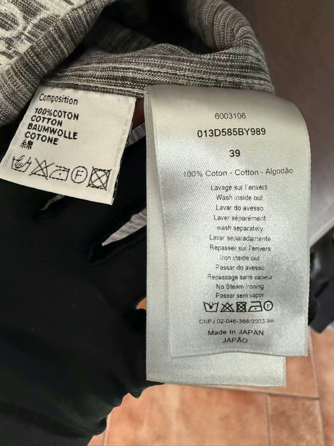 Dior dior logo printed gray white shirt Size US M / EU 48-50 / 2 - 5 Thumbnail