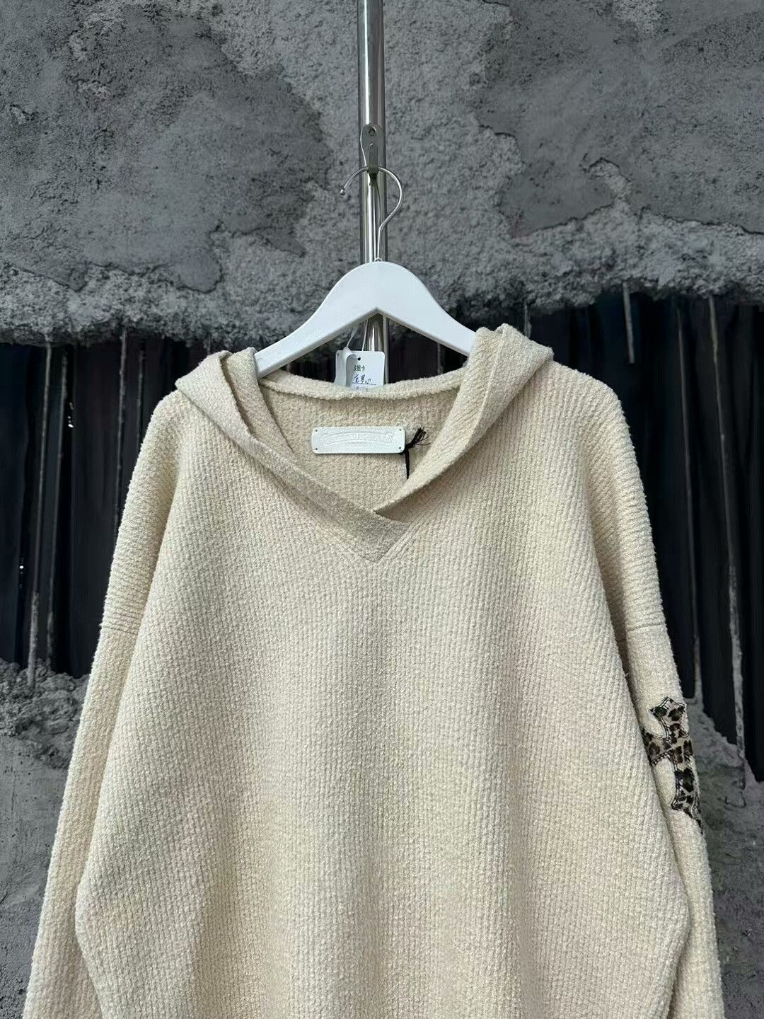 Chrome Hearts chrome hearts leopard cross hoodie sweatshirt Size US S / EU 44-46 / 1 - 3 Thumbnail