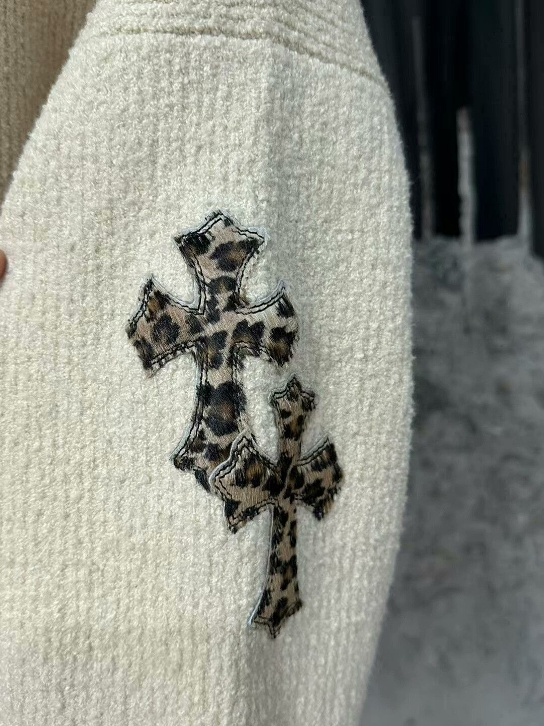 Chrome Hearts chrome hearts leopard cross hoodie sweatshirt Size US S / EU 44-46 / 1 - 5 Thumbnail