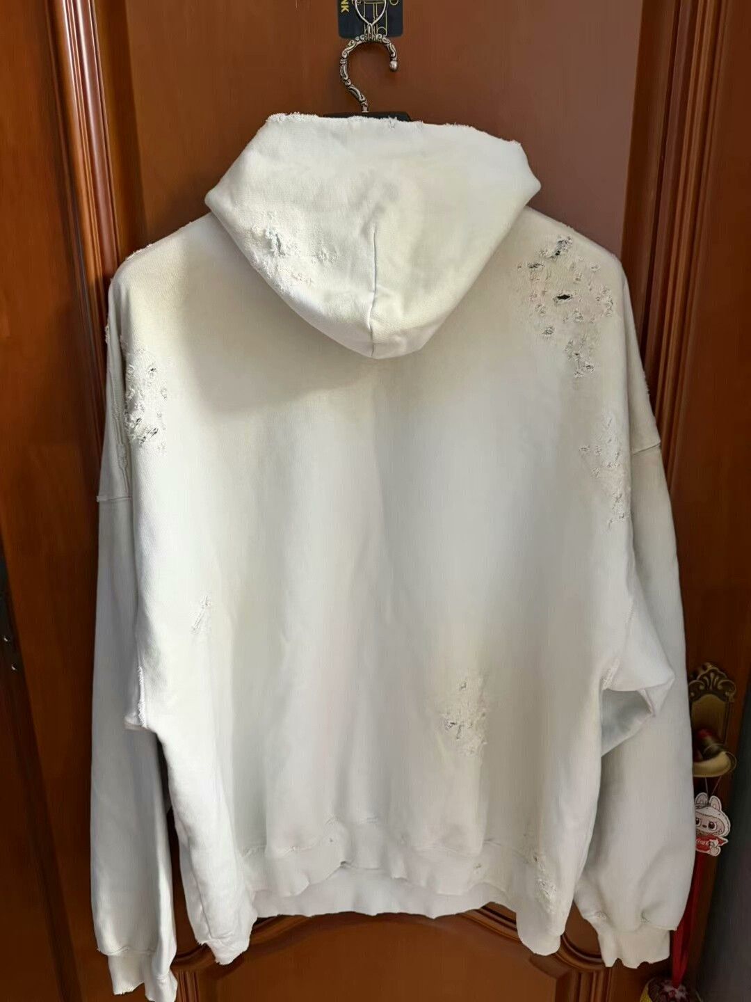 Balenciaga balenciaga vintage sweatshirt with tags Size US L / EU 52-54 / 3 - 3 Thumbnail