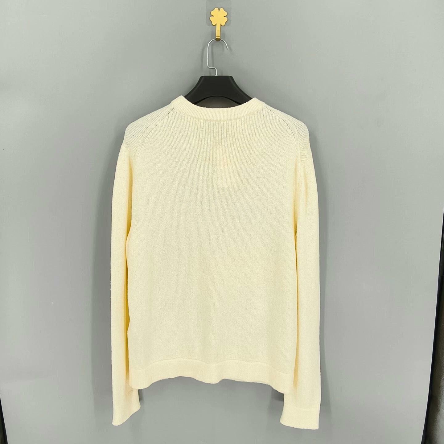 Dior dior rabbit embroidered round neck knit sweater Size US S / EU 44-46 / 1 - 2 Thumbnail