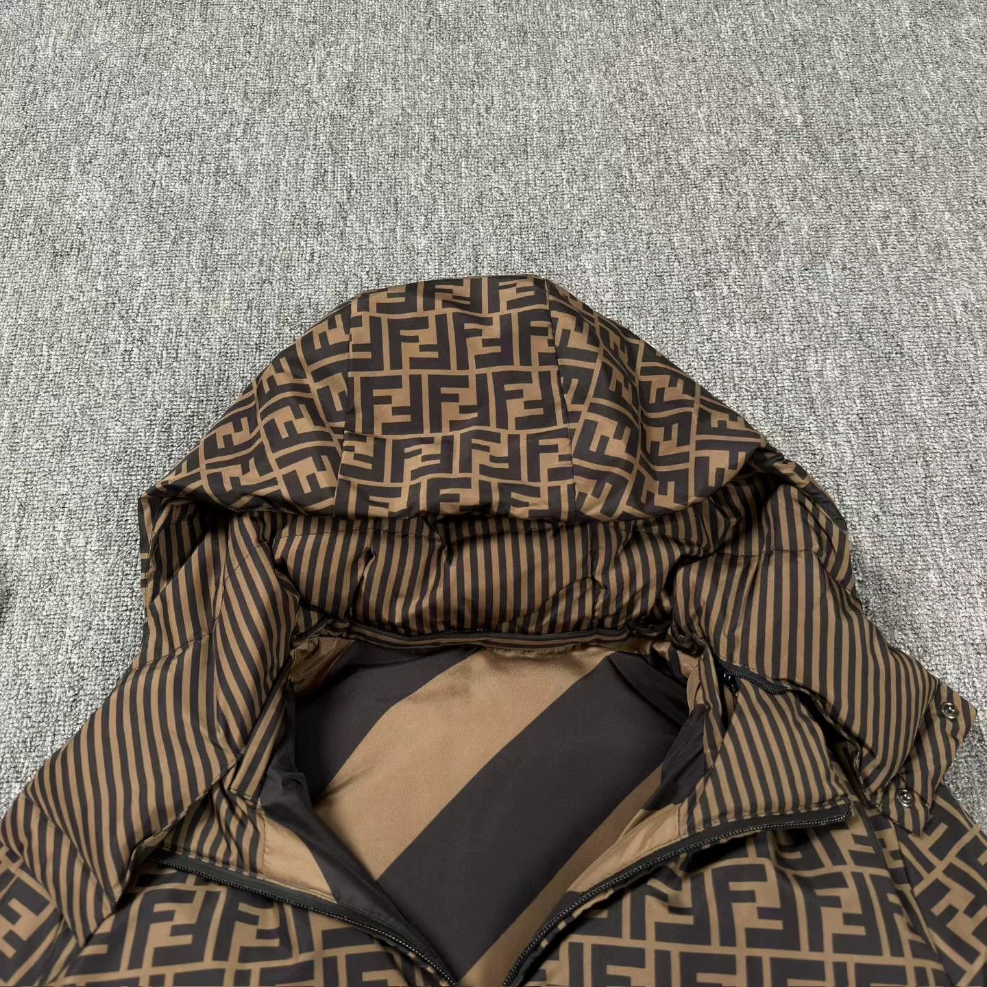 Fendi Fendi Reversible Monogram Print Down Jacket Size L / US 10 / IT 46 - 5 Thumbnail