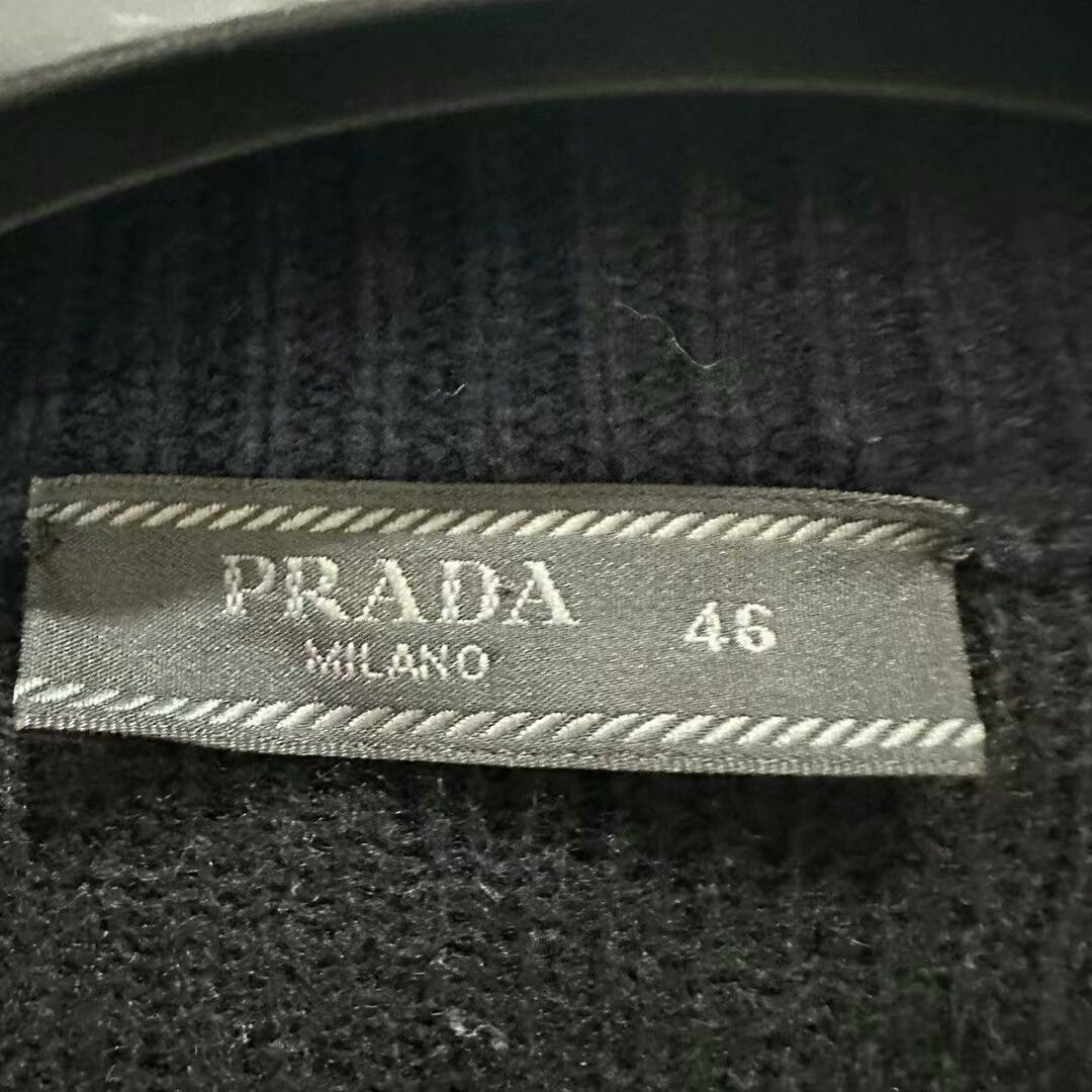 Prada prada triangle logo cardigan sweater Size US L / EU 52-54 / 3 - 4 Thumbnail