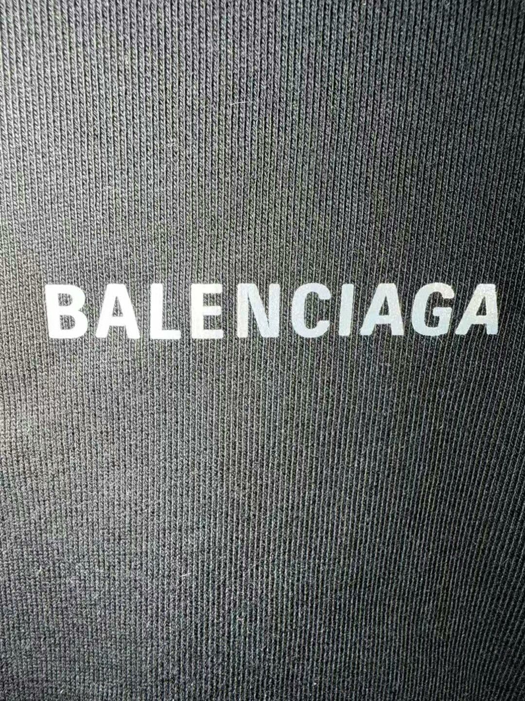Balenciaga balenciaga reflective logo black sweatshirt Size US S / EU 44-46 / 1 - 3 Thumbnail