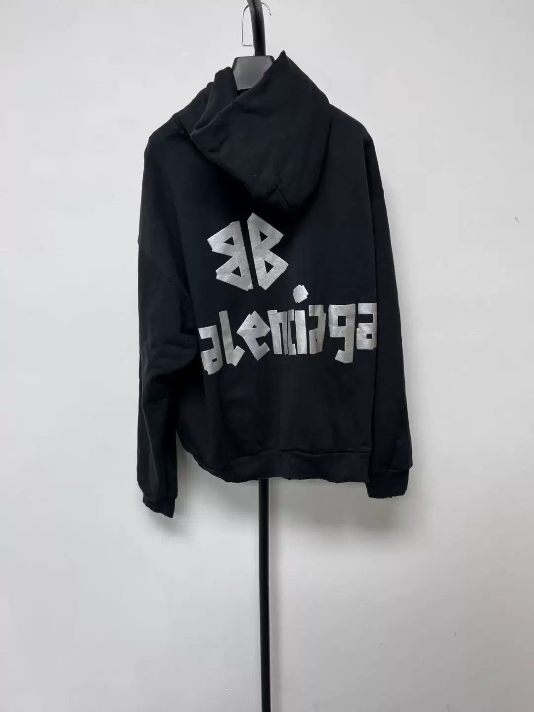 Balenciaga balenciaga logo hoodie in black color Size XXS / US 00 / IT 34 - 2 Thumbnail