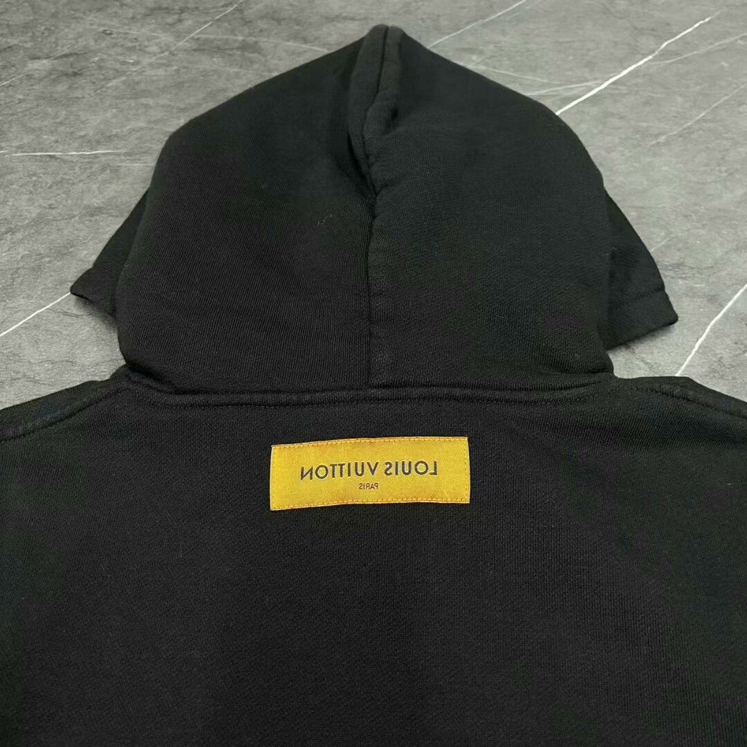 Louis Vuitton louis vuitton black hoodie size L Size US L / EU 52-54 / 3 - 4 Thumbnail