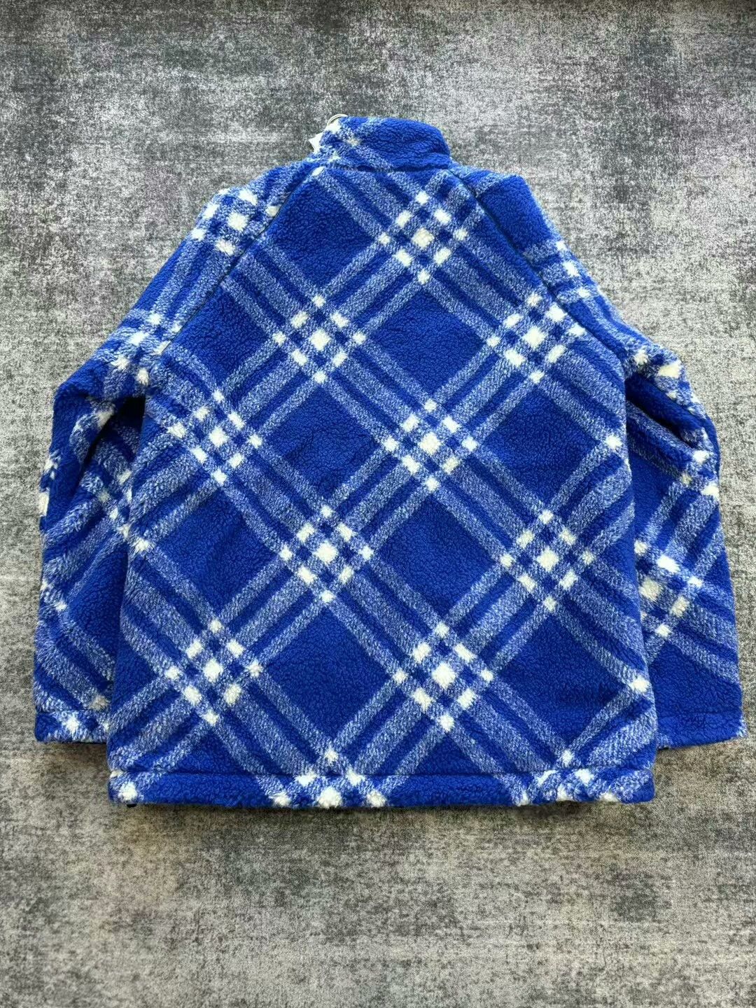 Burberry burberry blue teddy double-sided jacket Size US L / EU 52-54 / 3 - 2 Thumbnail