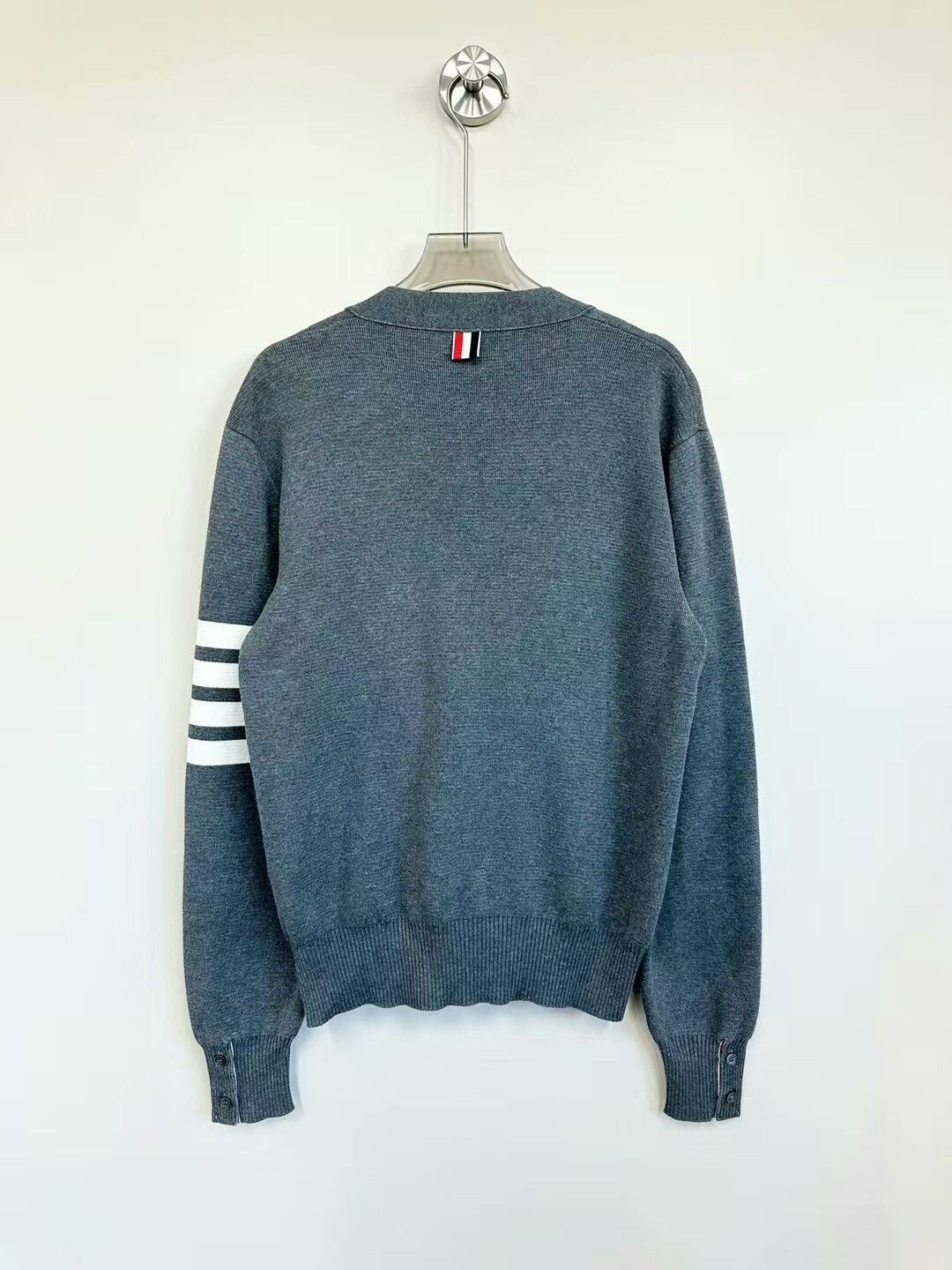 Thom Browne thom browne gray classic knit cardigan Size US XXS / EU 40 - 3 Thumbnail
