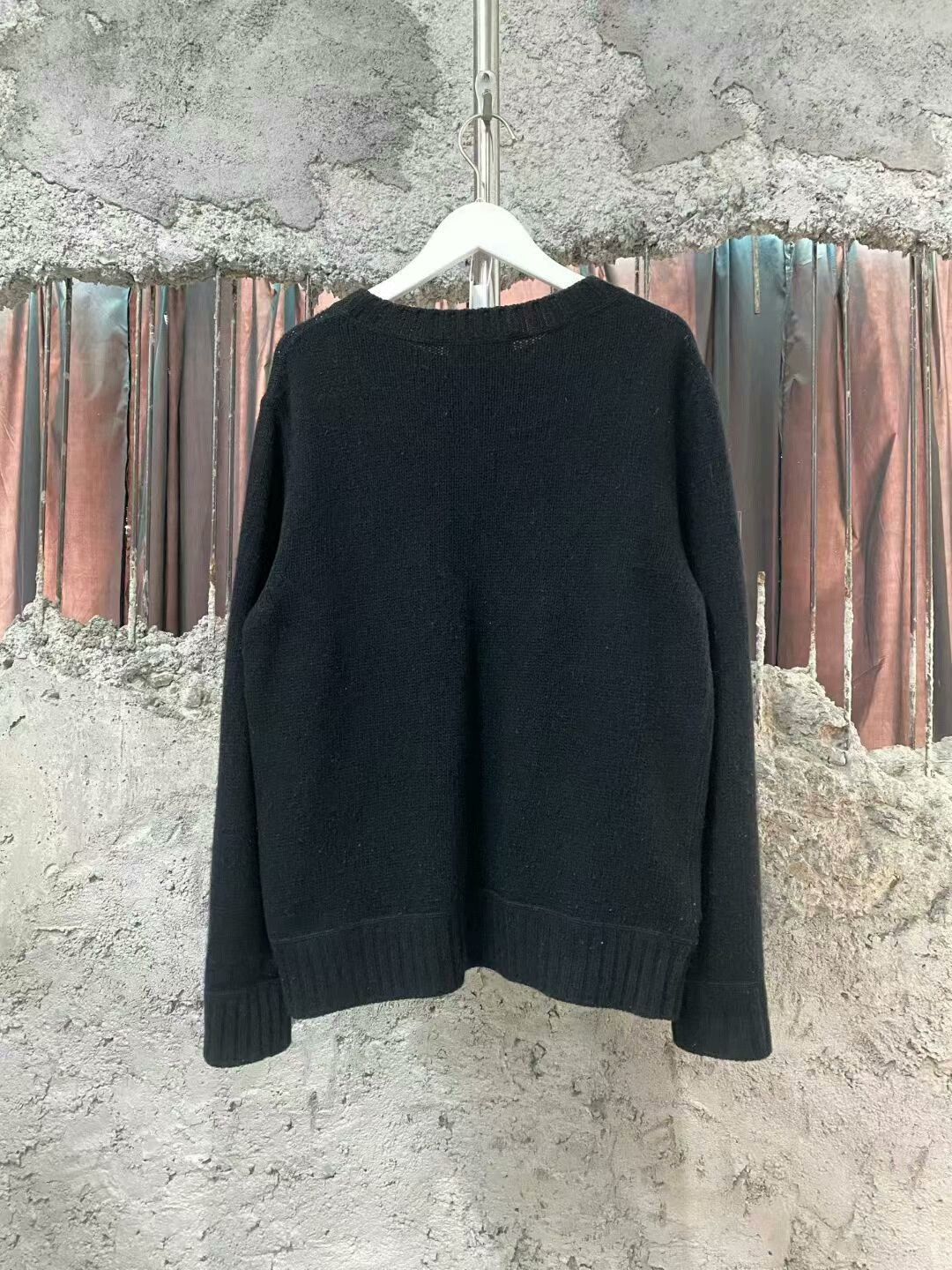 Prada prada slogan sweater, size 38 Size S / US 4 / IT 40 - 2 Thumbnail