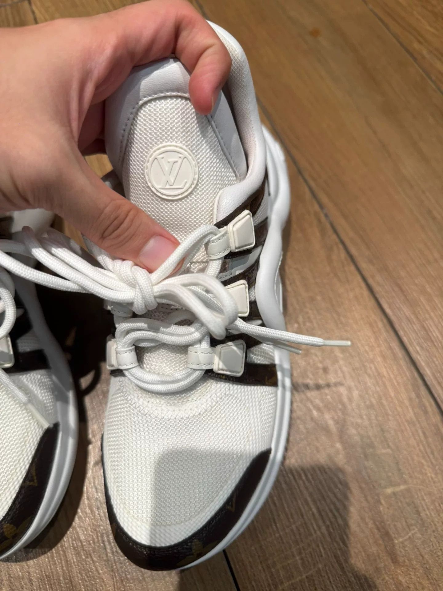 Louis Vuitton louis vuitton archlight classic low-top sneakers Size US 6 / IT 36 - 8 Thumbnail