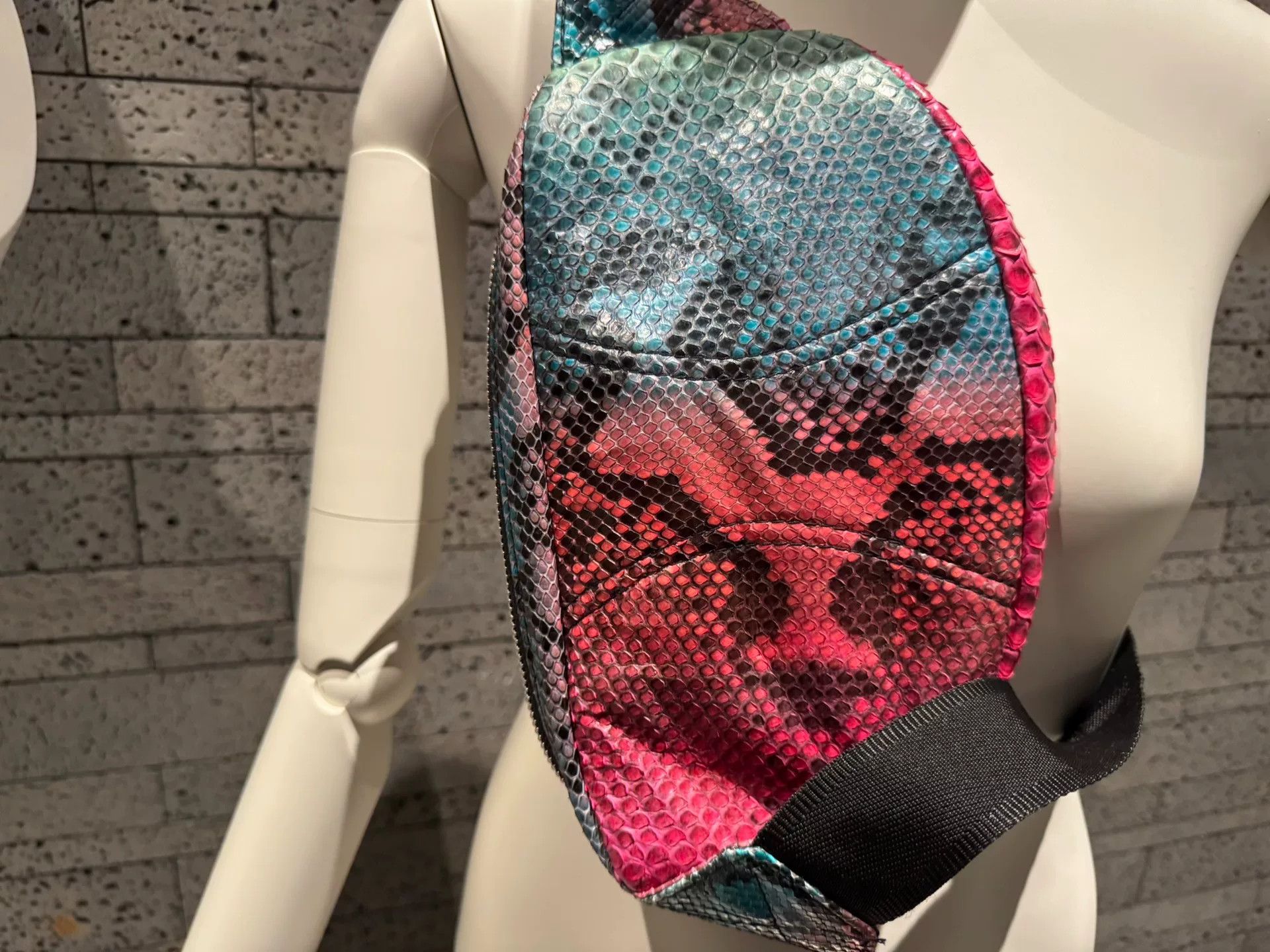 Junya Watanabe python leather waist bag with vivid print Size ONE SIZE - 4 Thumbnail