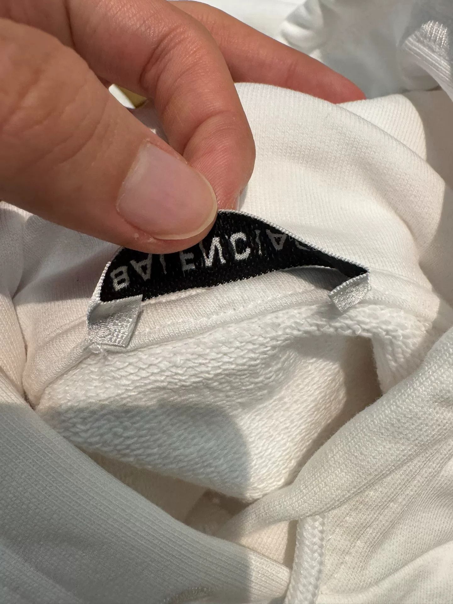 Balenciaga balenciaga oversized white hoodie sweatshirt Size US S / EU 44-46 / 1 - 9 Thumbnail