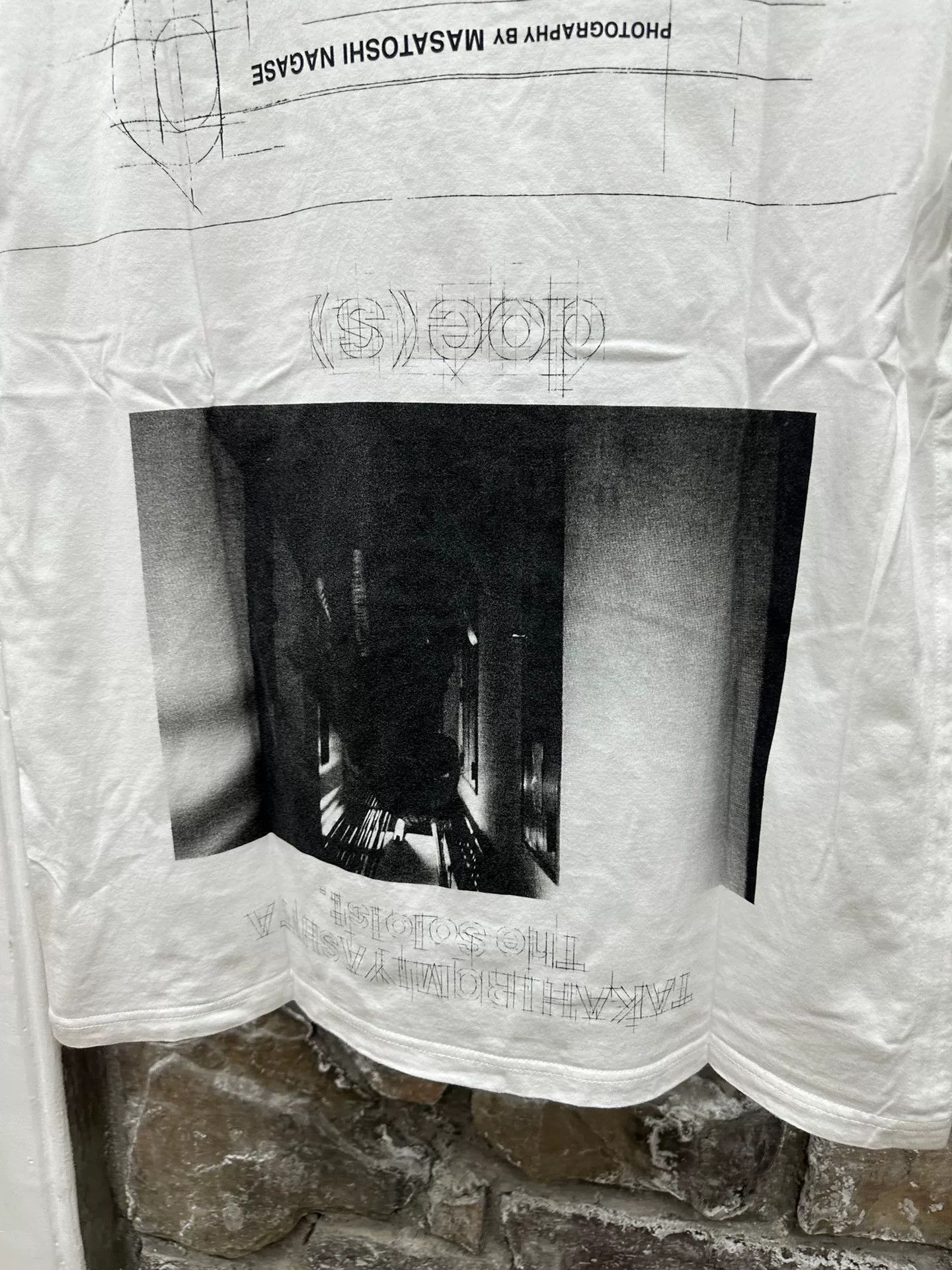 Comme des Garcons black and white photo tee shirt Size US L / EU 52-54 / 3 - 5 Thumbnail