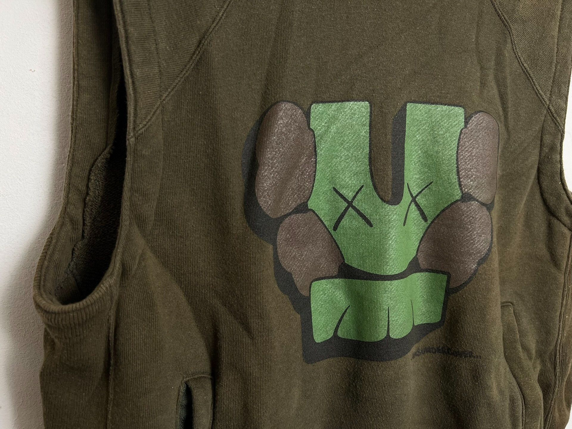 Comme des Garcons UNDERCOVER x KAWS Sleeveless Hoodie Sweatshirt Size US M / EU 48-50 / 2 - 4 Thumbnail