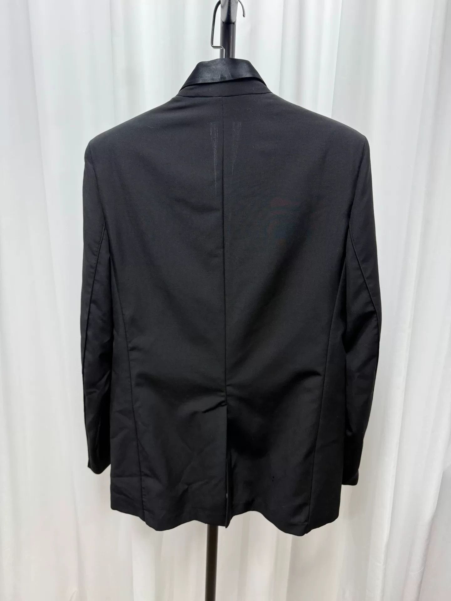 Maison Margiela maison margiela black slim-fit blazer Size US M / EU 48-50 / 2 - 5 Thumbnail