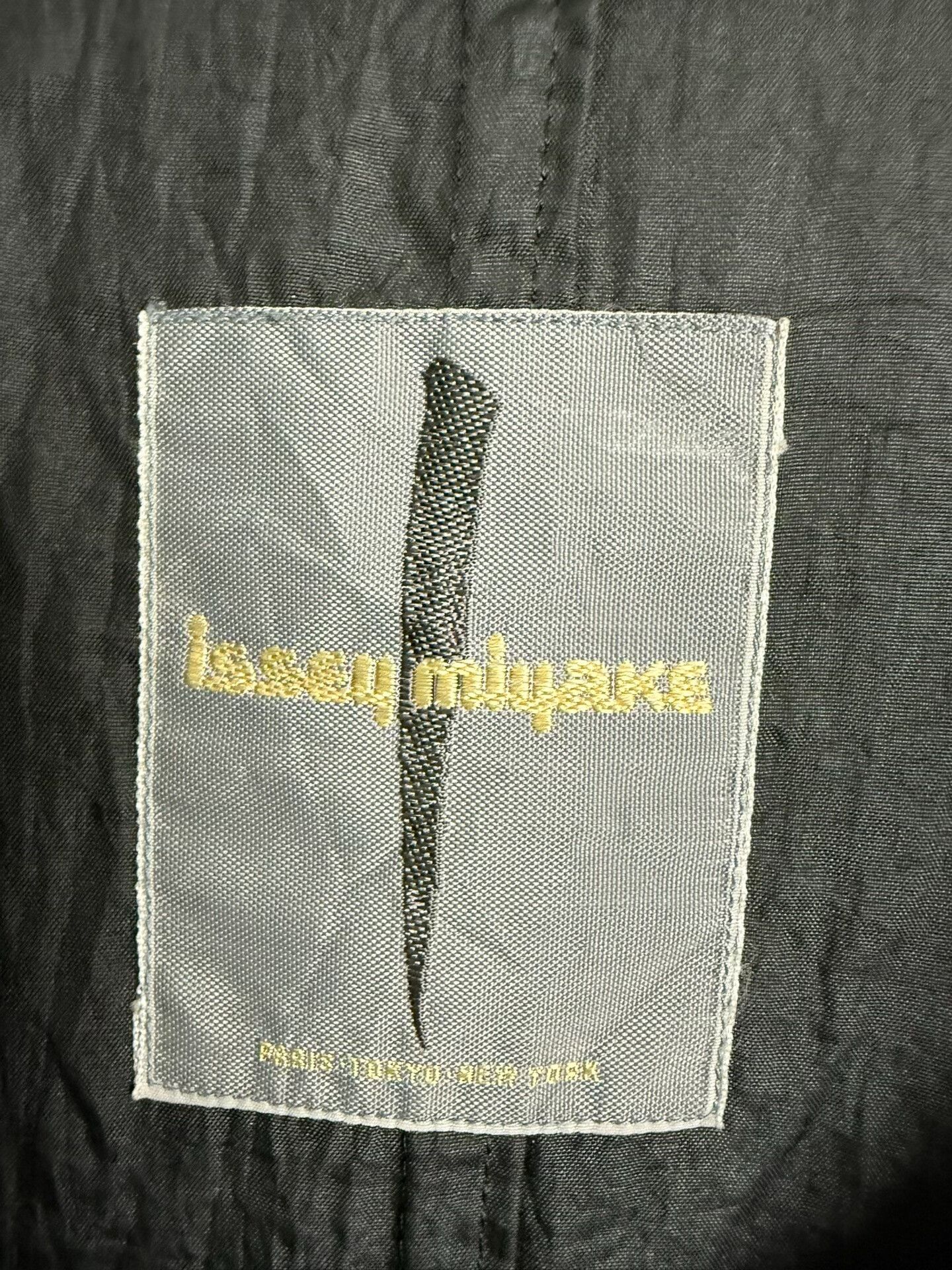Issey Miyake issey miyake 80s oversized black coat Size US M / EU 48-50 / 2 - 4 Thumbnail