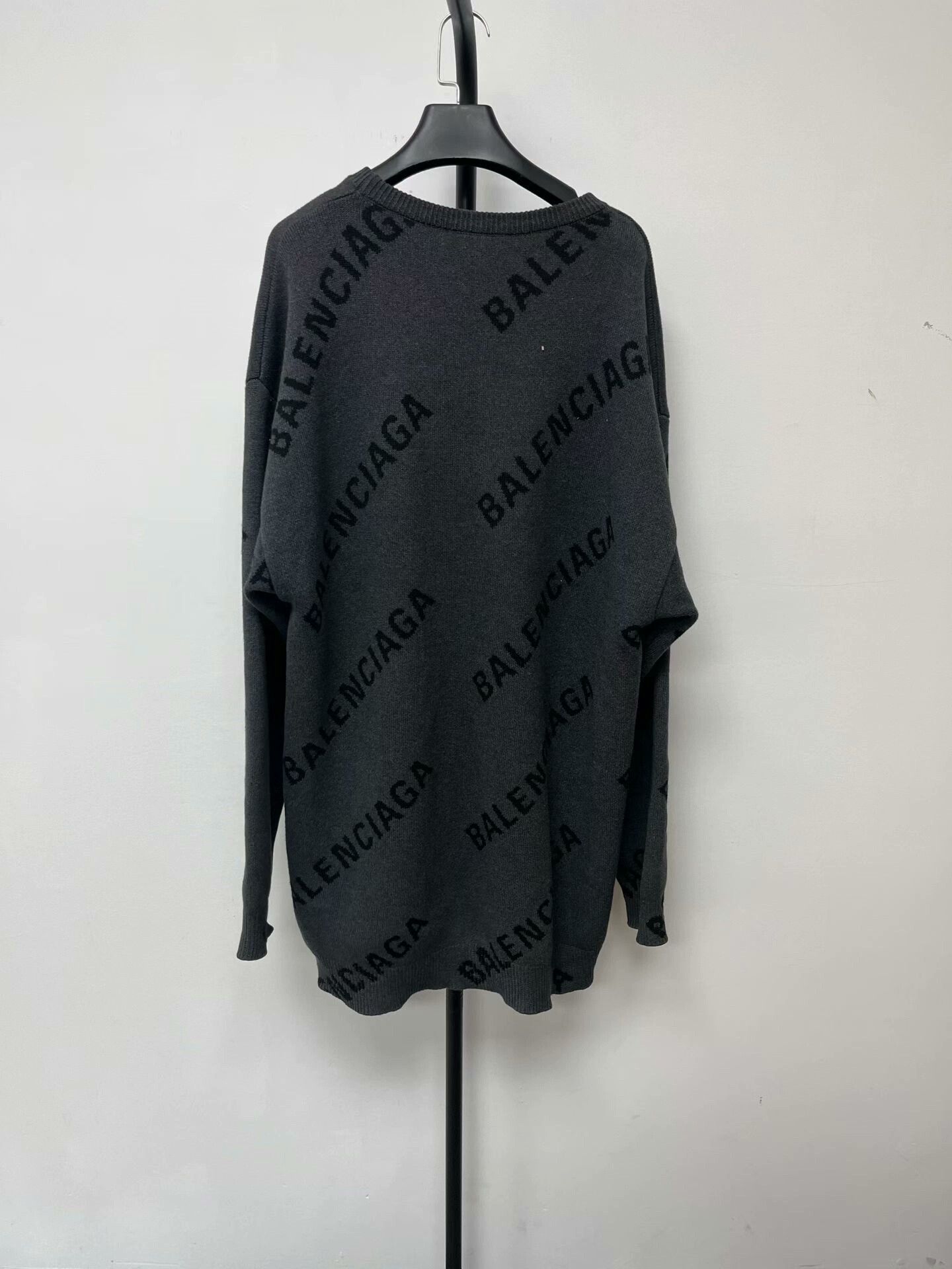 Balenciaga balenciaga logo print long sleeve sweater Size US M / EU 48-50 / 2 - 2 Thumbnail
