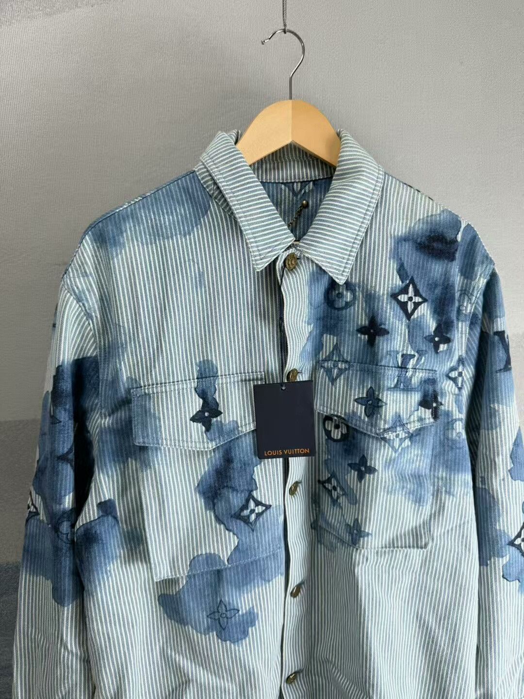 Louis Vuitton louis vuitton watercolor denim work jacket Size US M / EU 48-50 / 2 - 3 Thumbnail