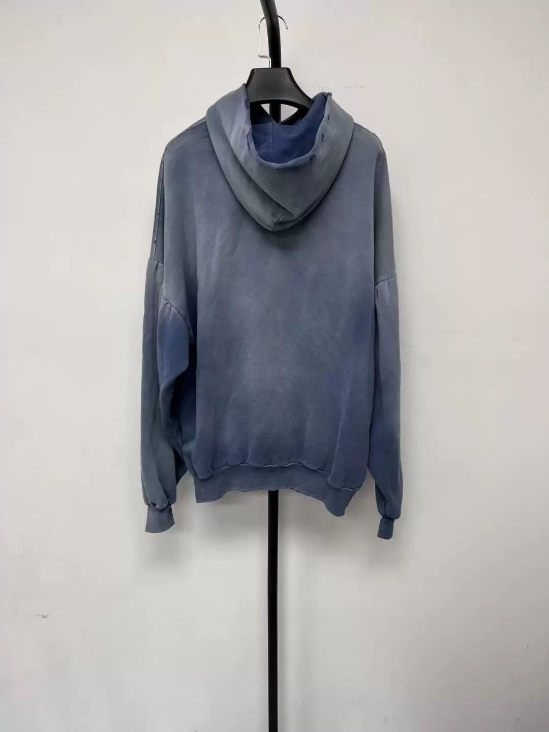 Balenciaga Balenciaga Blue Logo Gradient Hoodie Size US S / EU 44-46 / 1 - 3 Thumbnail