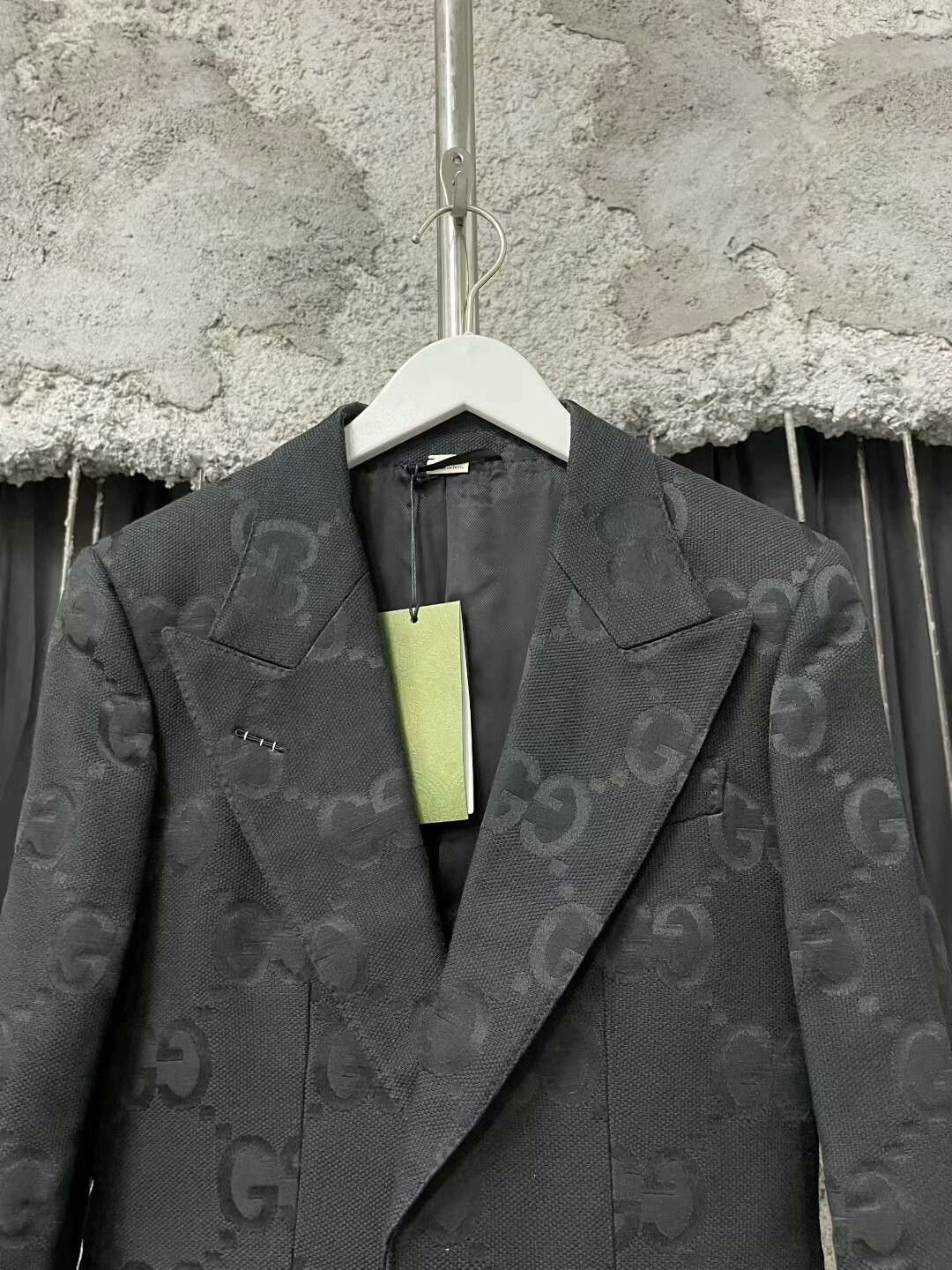 Gucci gucci dark logo suit jacket size 36 Size US S / EU 44-46 / 1 - 3 Thumbnail