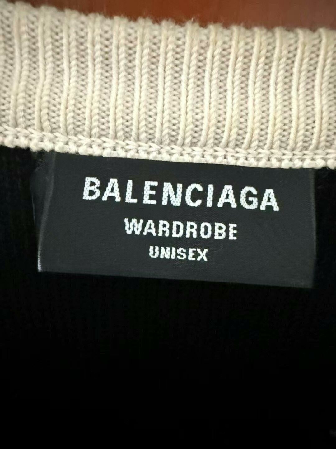Balenciaga balenciaga beige printed pullover sweater size s Size US S / EU 44-46 / 1 - 2 Thumbnail