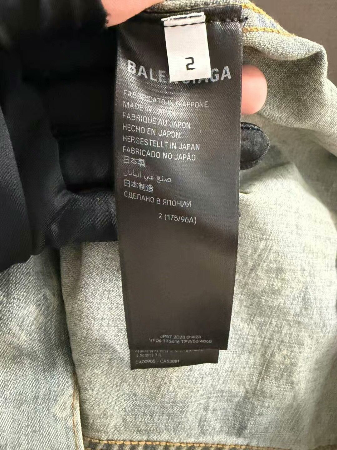 Balenciaga balenciaga cross logo denim jacket Size US M / EU 48-50 / 2 - 4 Thumbnail