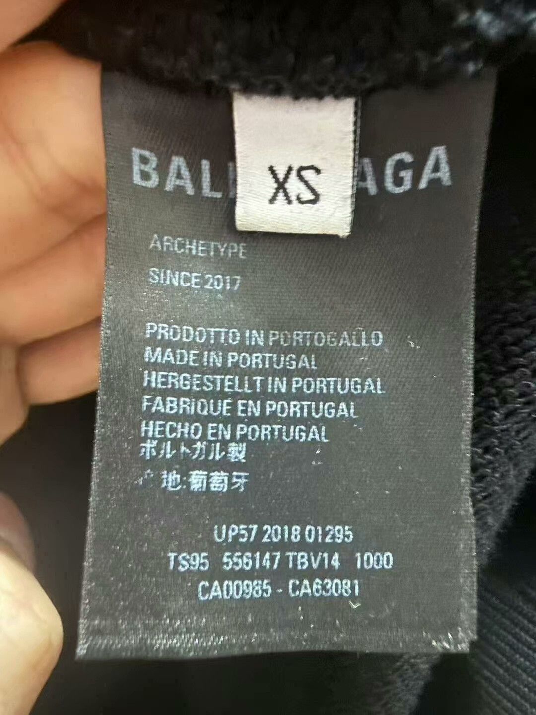 Balenciaga balenciaga black graphic print sweatshirt xs Size US XS / EU 42 / 0 - 5 Thumbnail