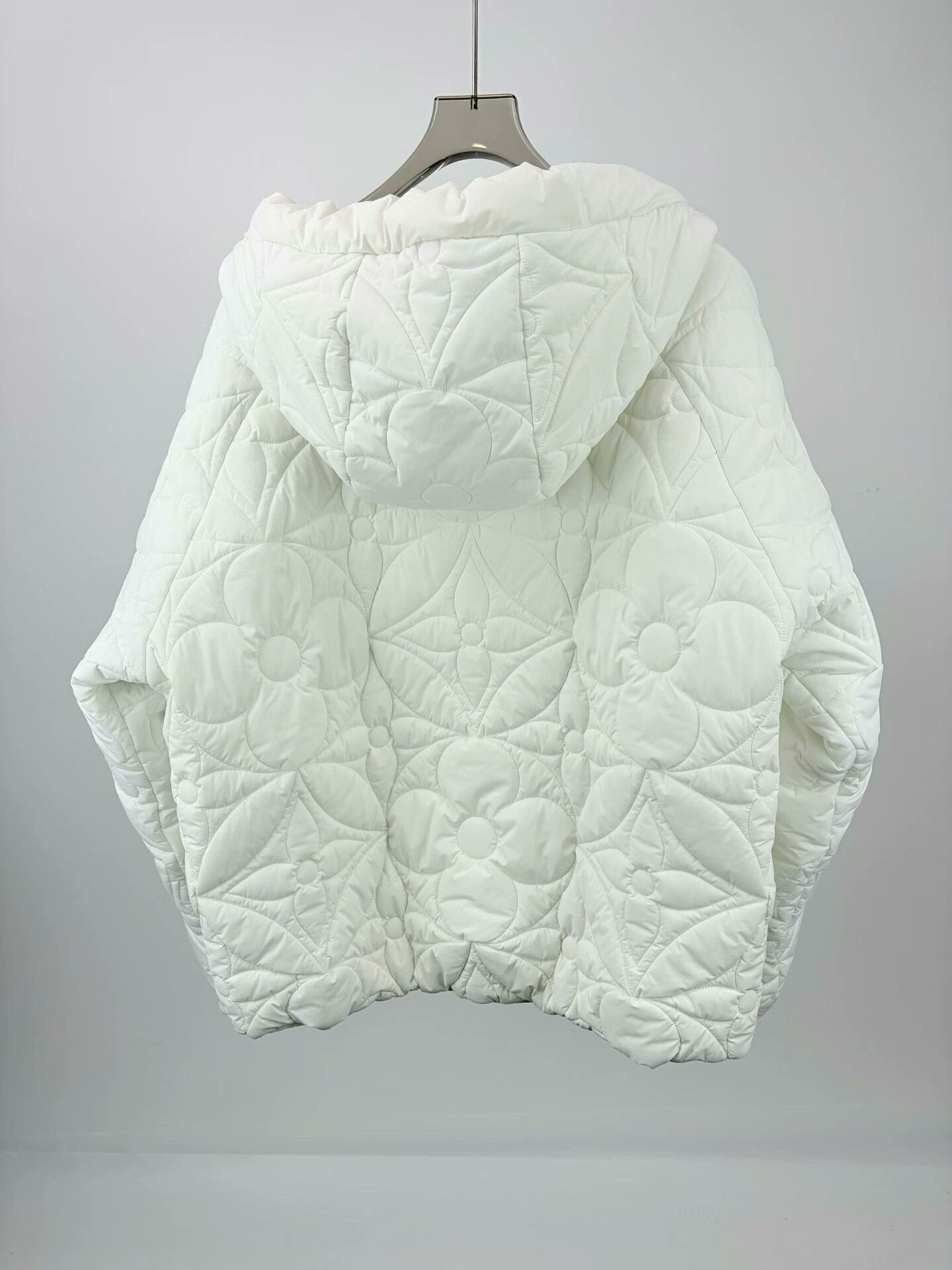 Louis Vuitton louis vuitton embossed logo down jacket Size L / US 10 / IT 46 - 3 Thumbnail