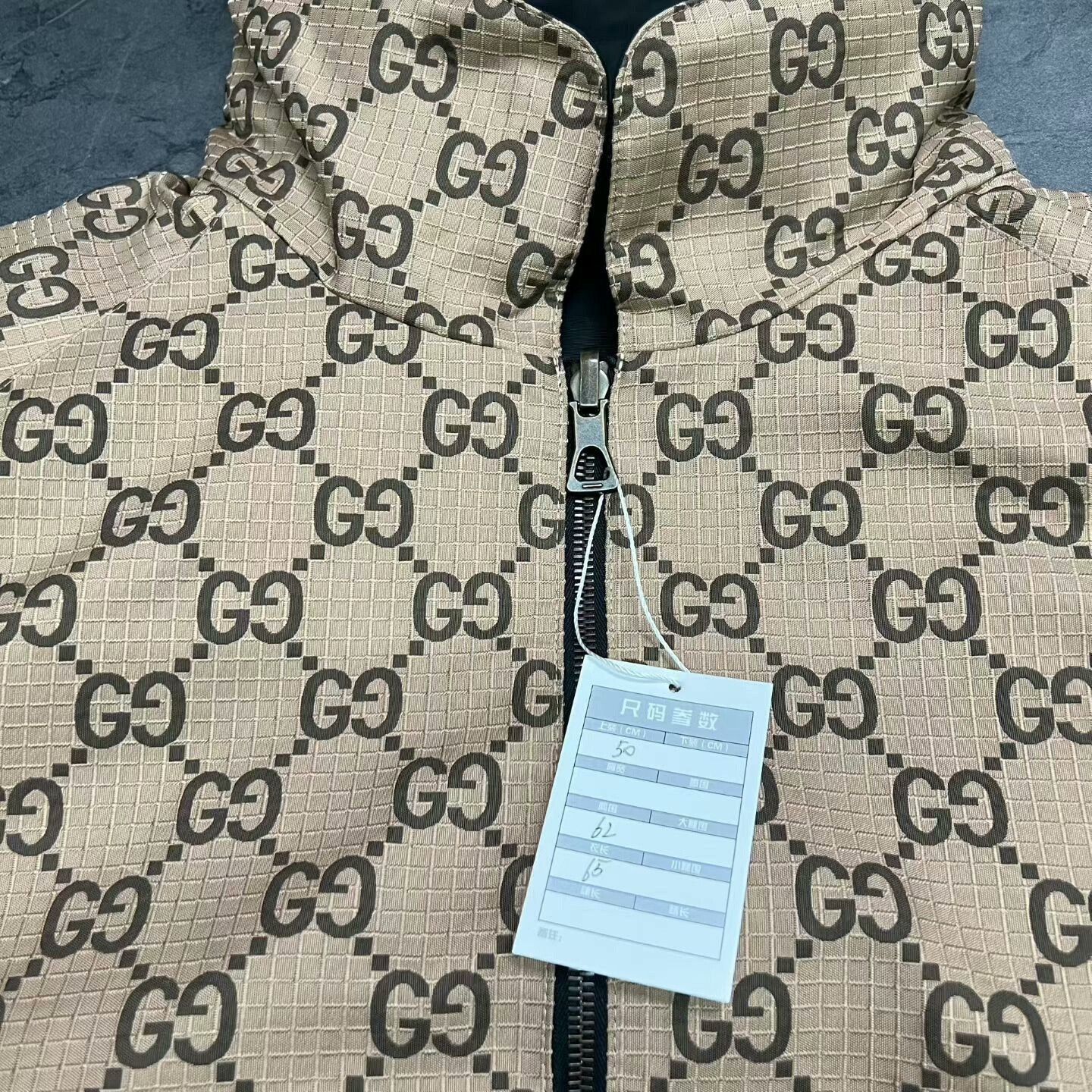 Gucci gucci double g logo reversible quilted jacket Size US L / EU 52-54 / 3 - 5 Thumbnail