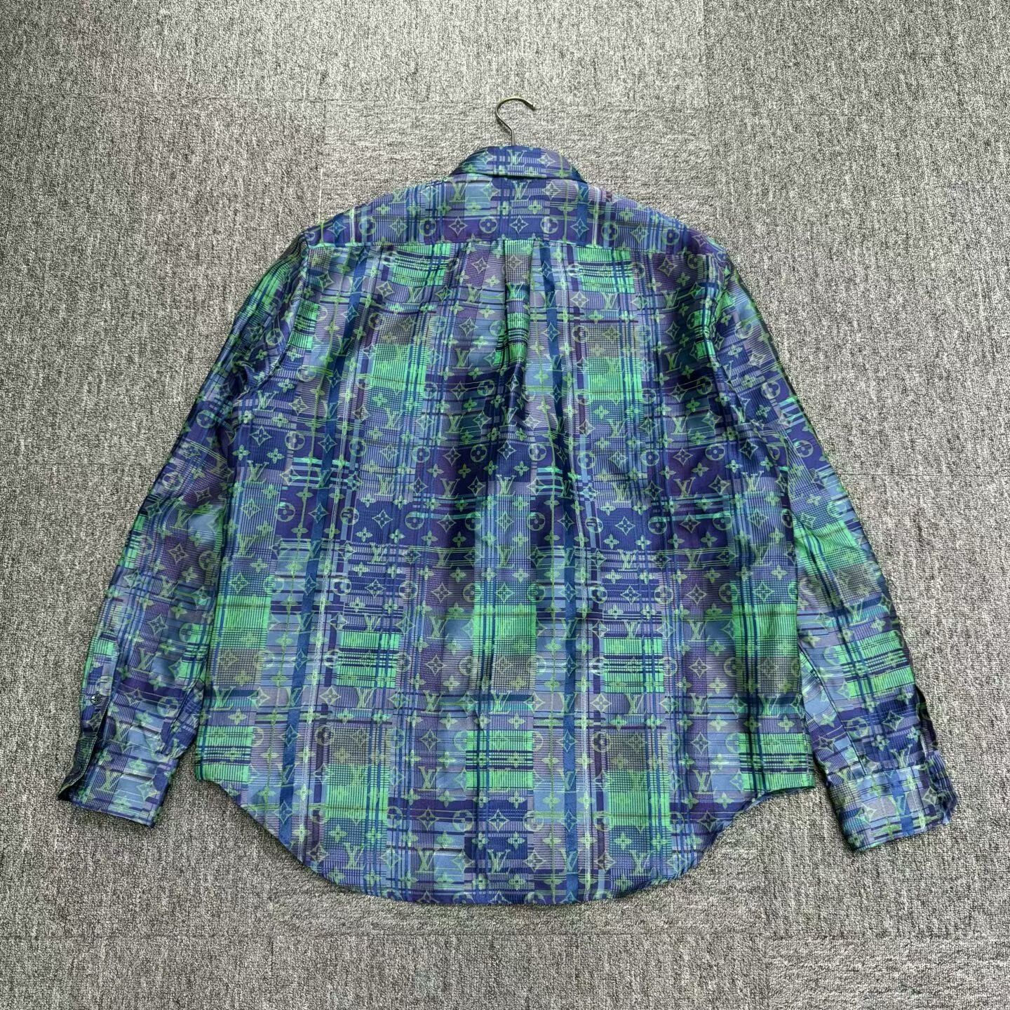 Louis Vuitton louis vuitton neon print button-up shirt Size US XXL / EU 58 / 5 - 3 Thumbnail