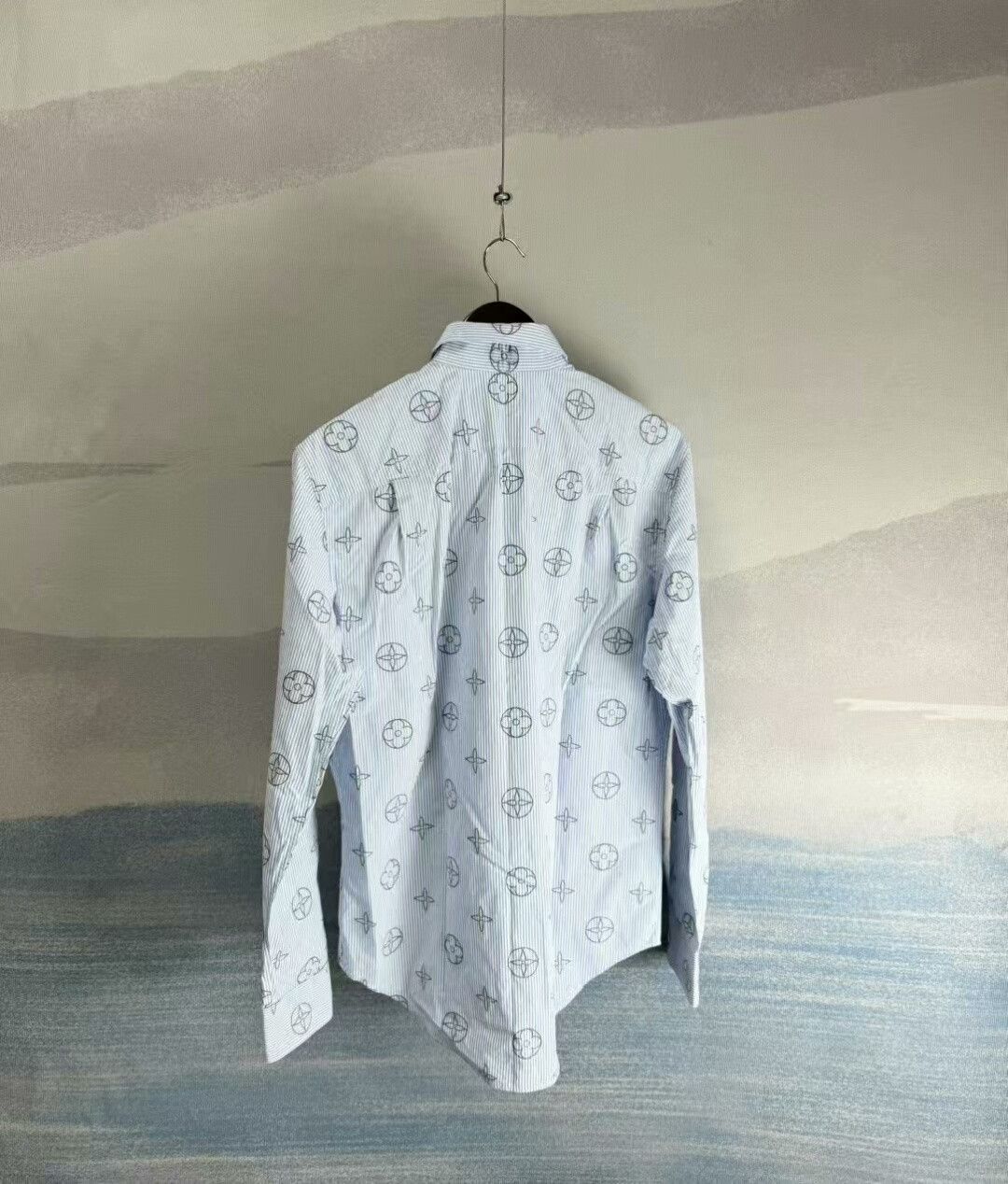Louis Vuitton Louis Vuitton Light Blue Printed Stripe Shirt Size US S / EU 44-46 / 1 - 3 Thumbnail