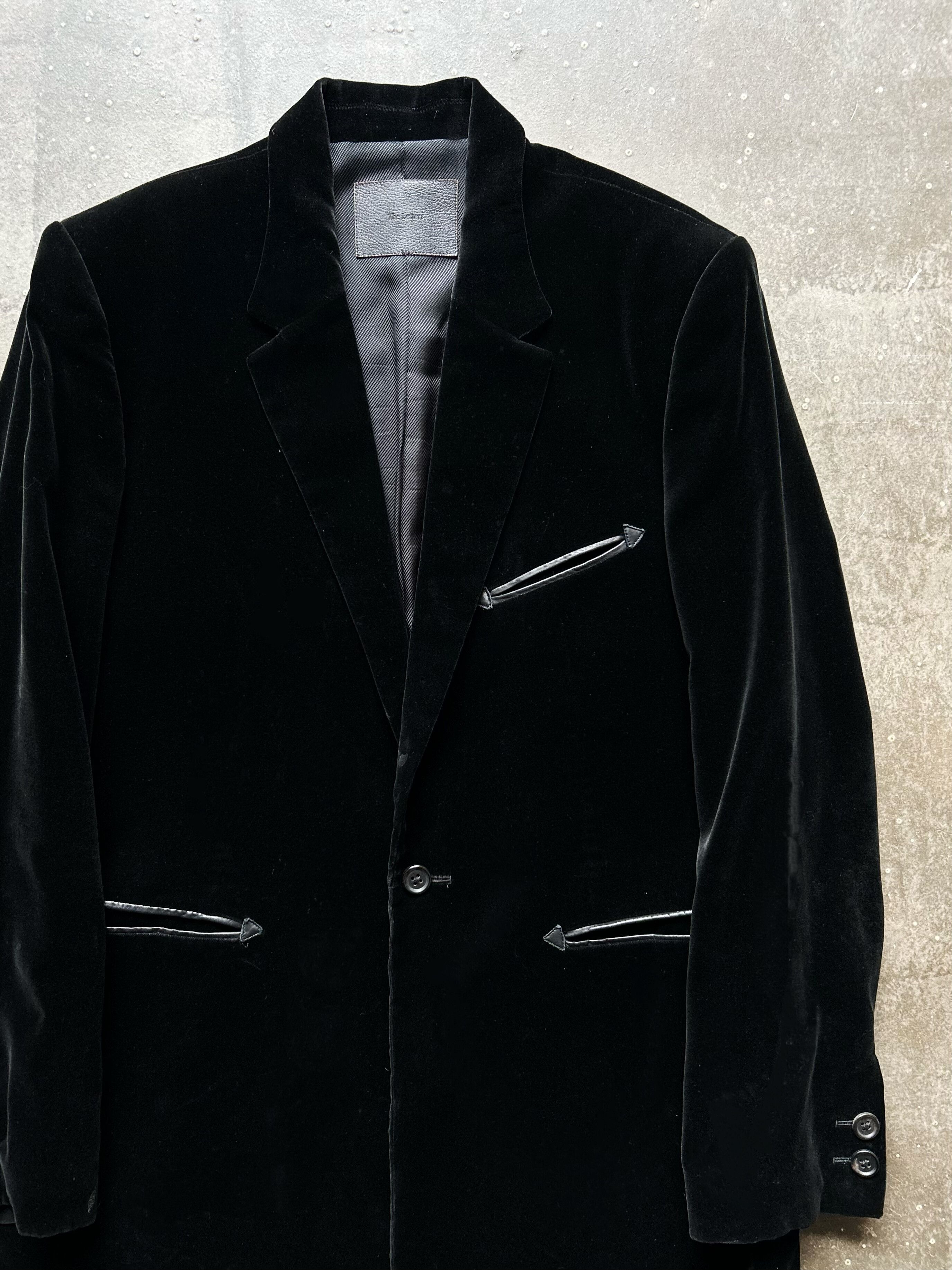 The Letters velvet jacket with stylish zipper details Size US M / EU 48-50 / 2 - 2 Thumbnail
