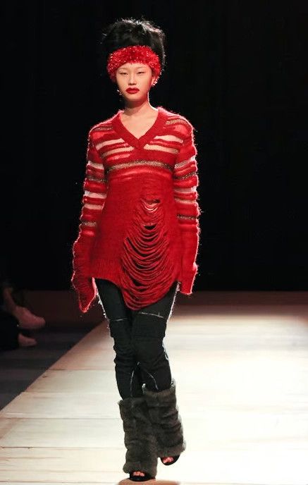 Nozomi Ishiguro red knit distressed long sleeve sweater Size US M / EU 48-50 / 2 - 9 Thumbnail