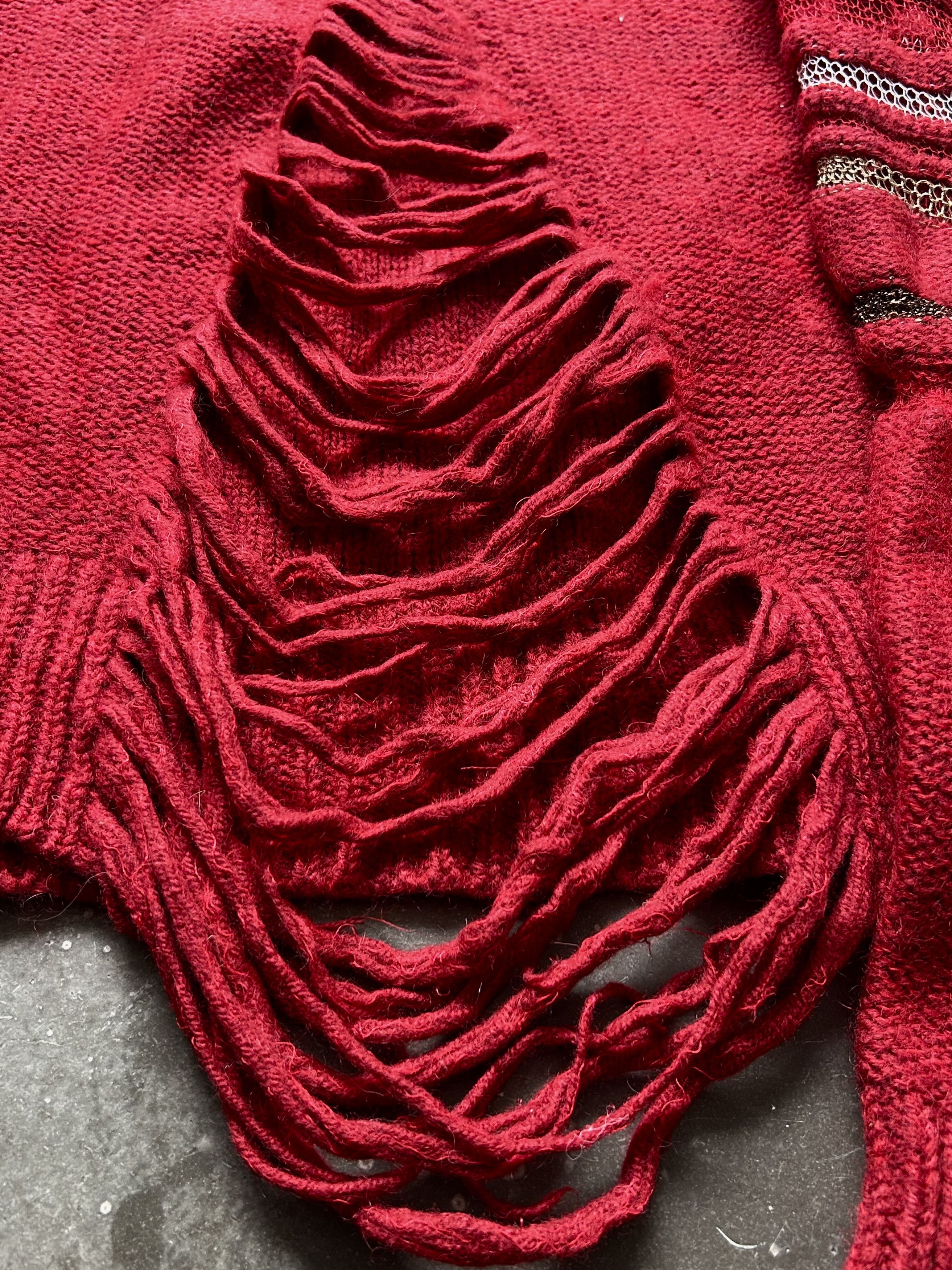 Nozomi Ishiguro red knit distressed long sleeve sweater Size US M / EU 48-50 / 2 - 3 Thumbnail