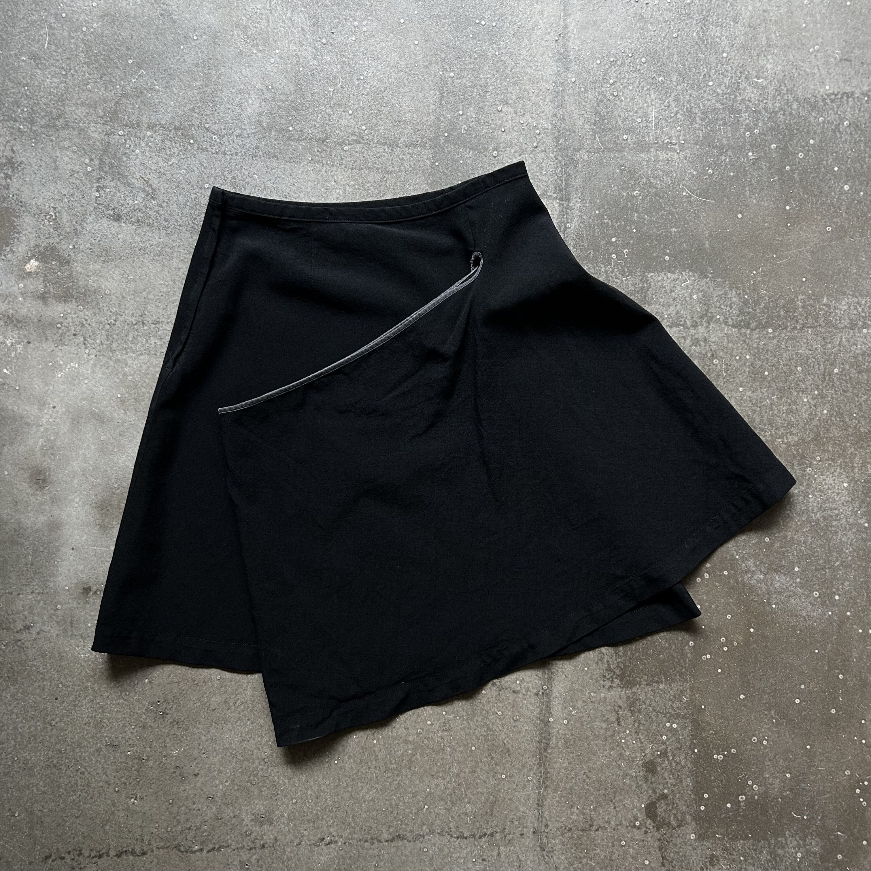 Comme des Garcons comme des garcons asymmetric black skirt Size 22" - 3 Thumbnail