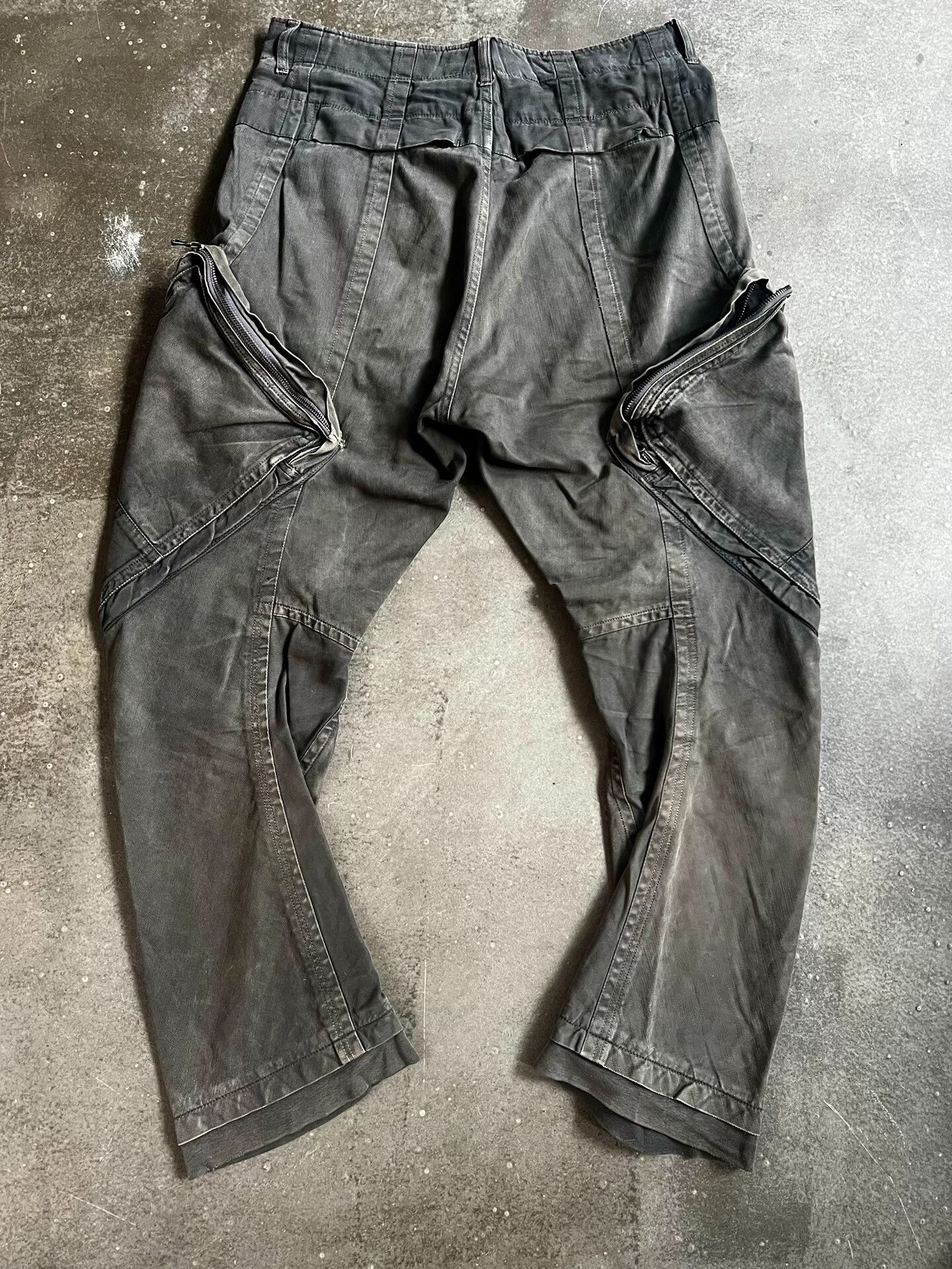 Julius distressed gray tactical cargo pants Size US 34 / EU 50 - 8 Thumbnail