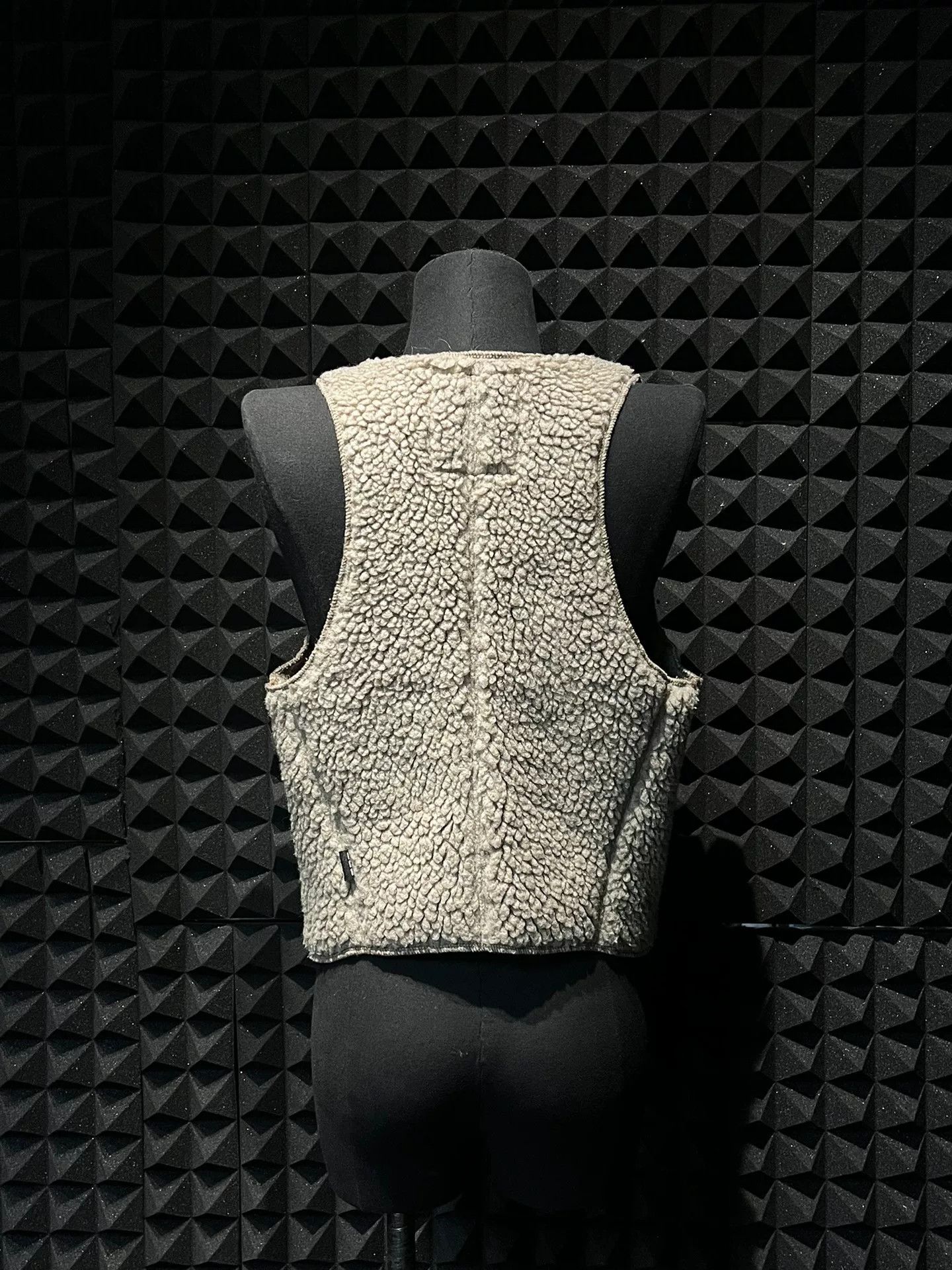 Le Grande Bleu (L.G.B.) military green lamb fleece vest Size M / US 6-8 / IT 42-44 - 3 Thumbnail