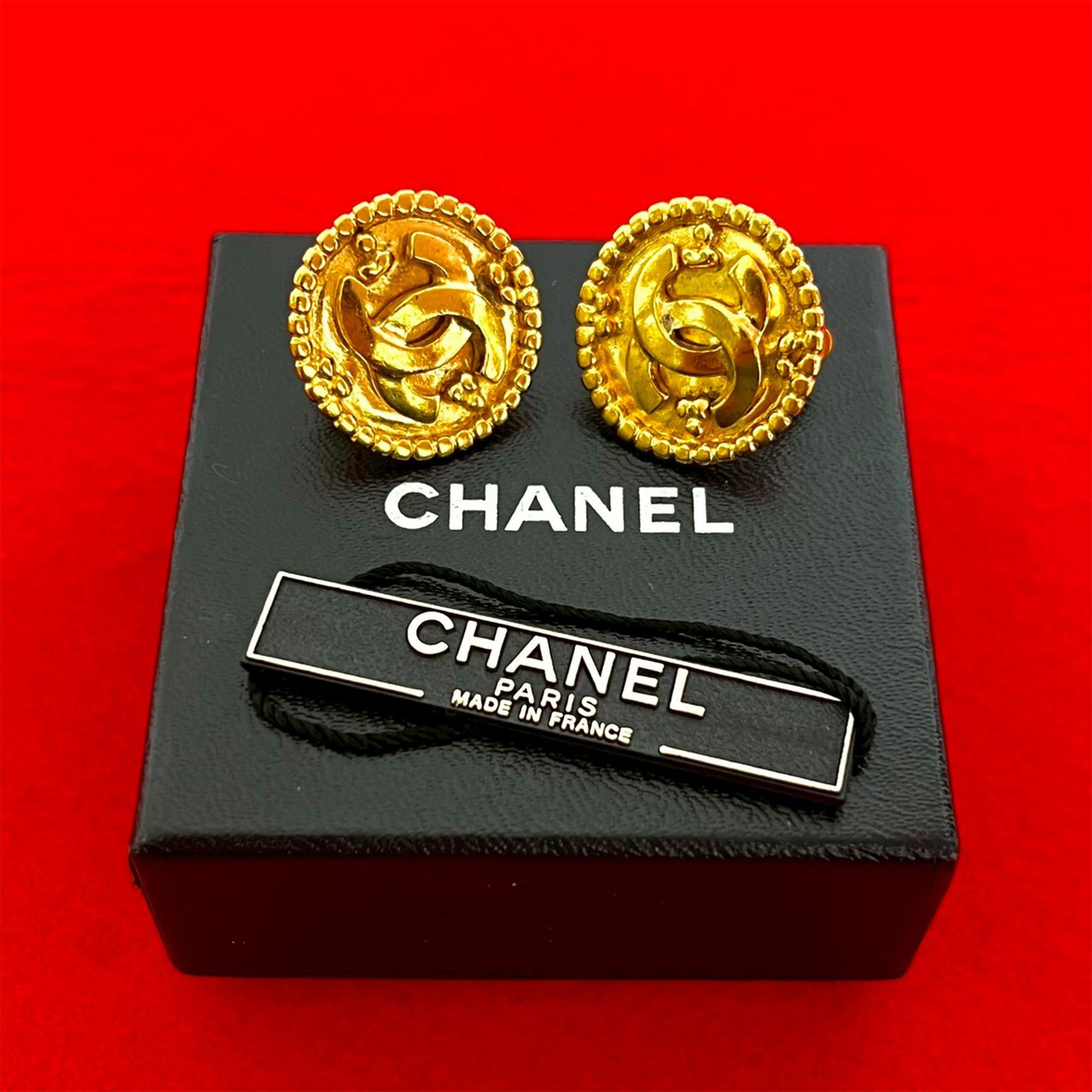Chanel Chanel CC Gold Plated Button Clip On Earrings Size ONE SIZE - 6 Thumbnail