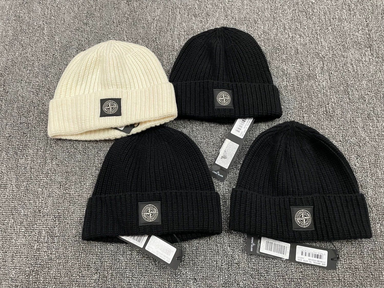 Stone Island stone island beige knit beanie hat Size ONE SIZE - 2 Thumbnail