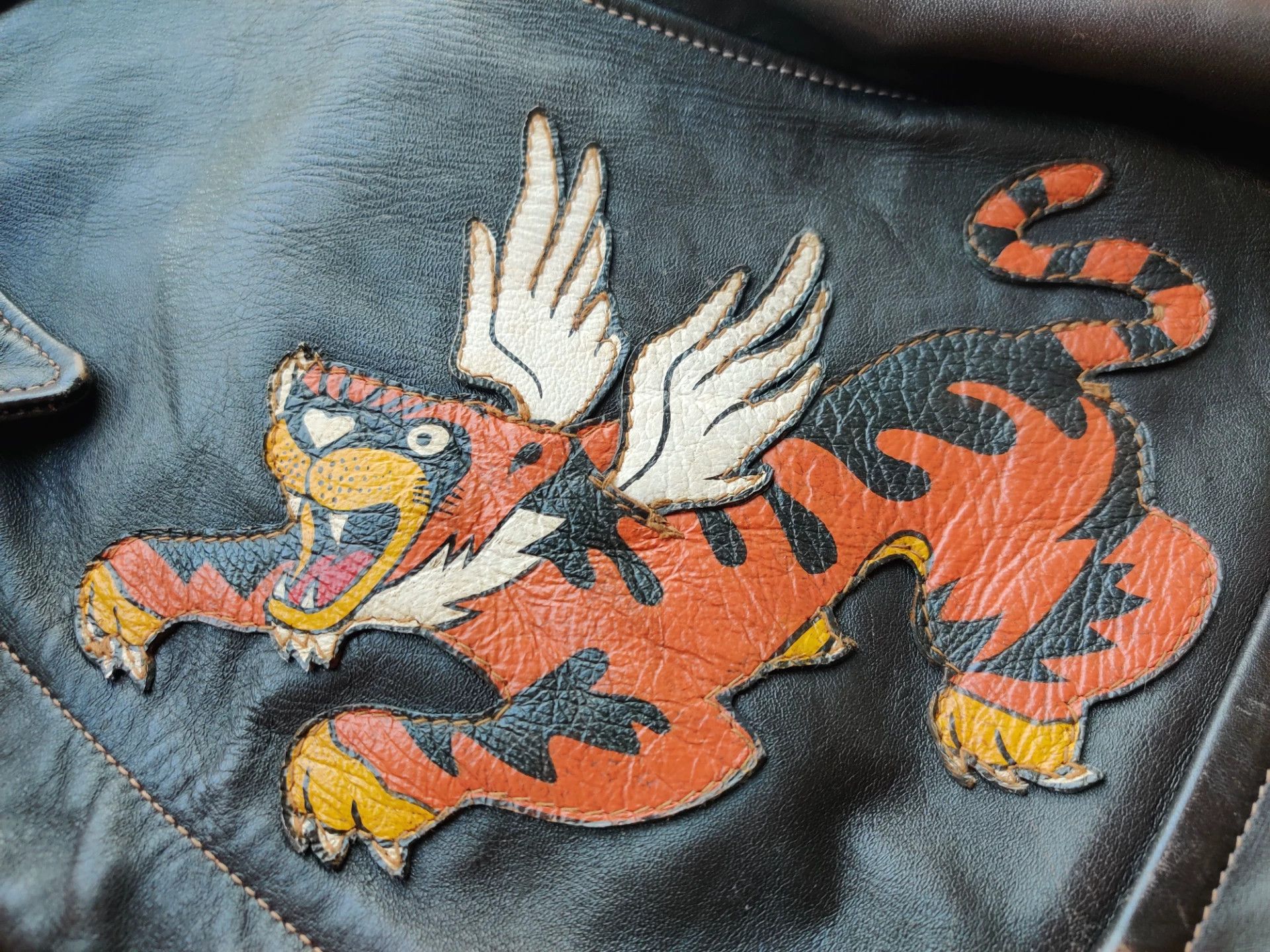 The Real McCoy's realmccoy A2 leather bomber jacket with paint Size US M / EU 48-50 / 2 - 3 Thumbnail