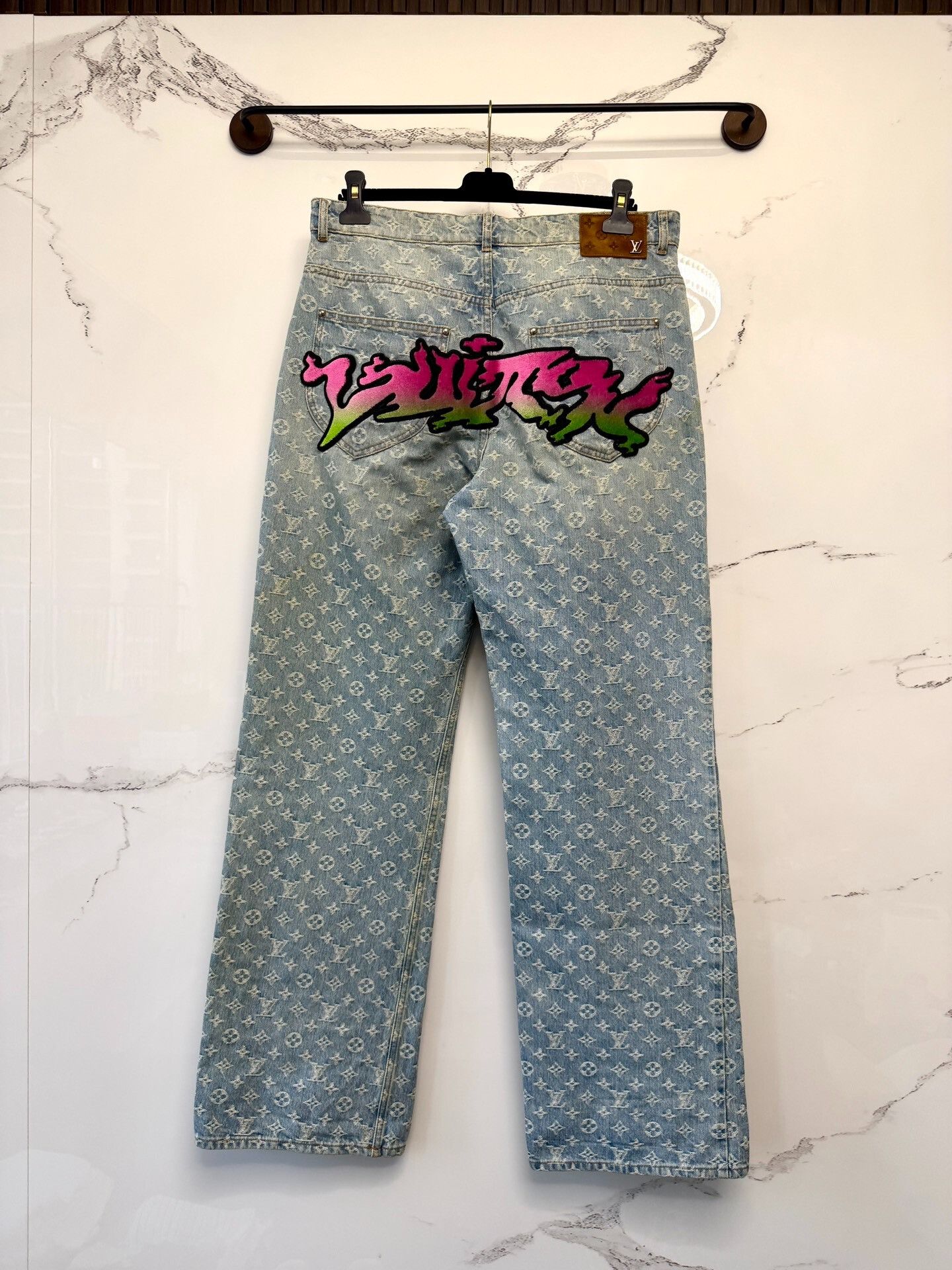 Louis Vuitton louis vuitton fiery logo denim pants Size US 32 / EU 48 - 2 Thumbnail