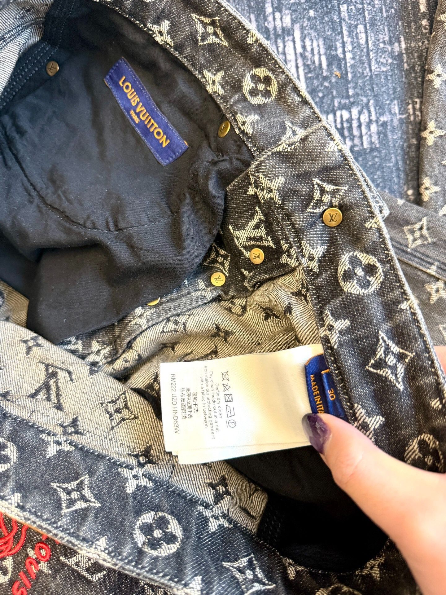 Louis Vuitton louis vuitton gray embroidered denim pants Size 30" / US 8 / IT 44 - 4 Thumbnail