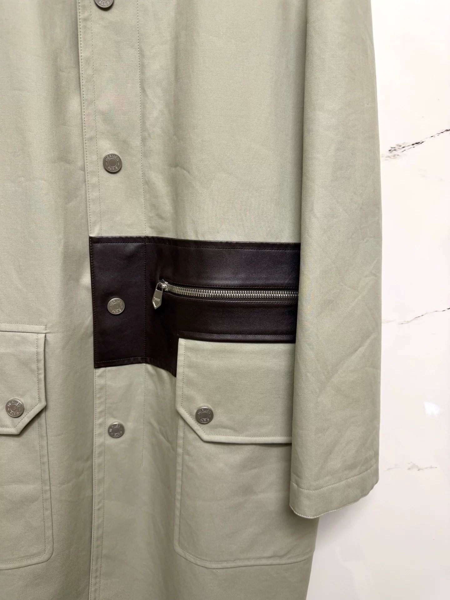 Hermes hermes gray and white leather coat Size XL / US 12-14 / IT 48-50 - 2 Thumbnail